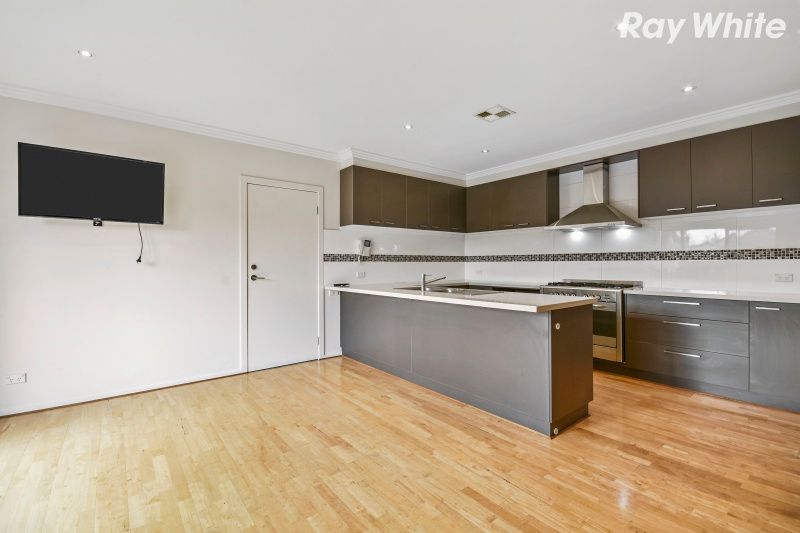 10 Treerise Boulevard, Ferntree Gully, VIC 3156