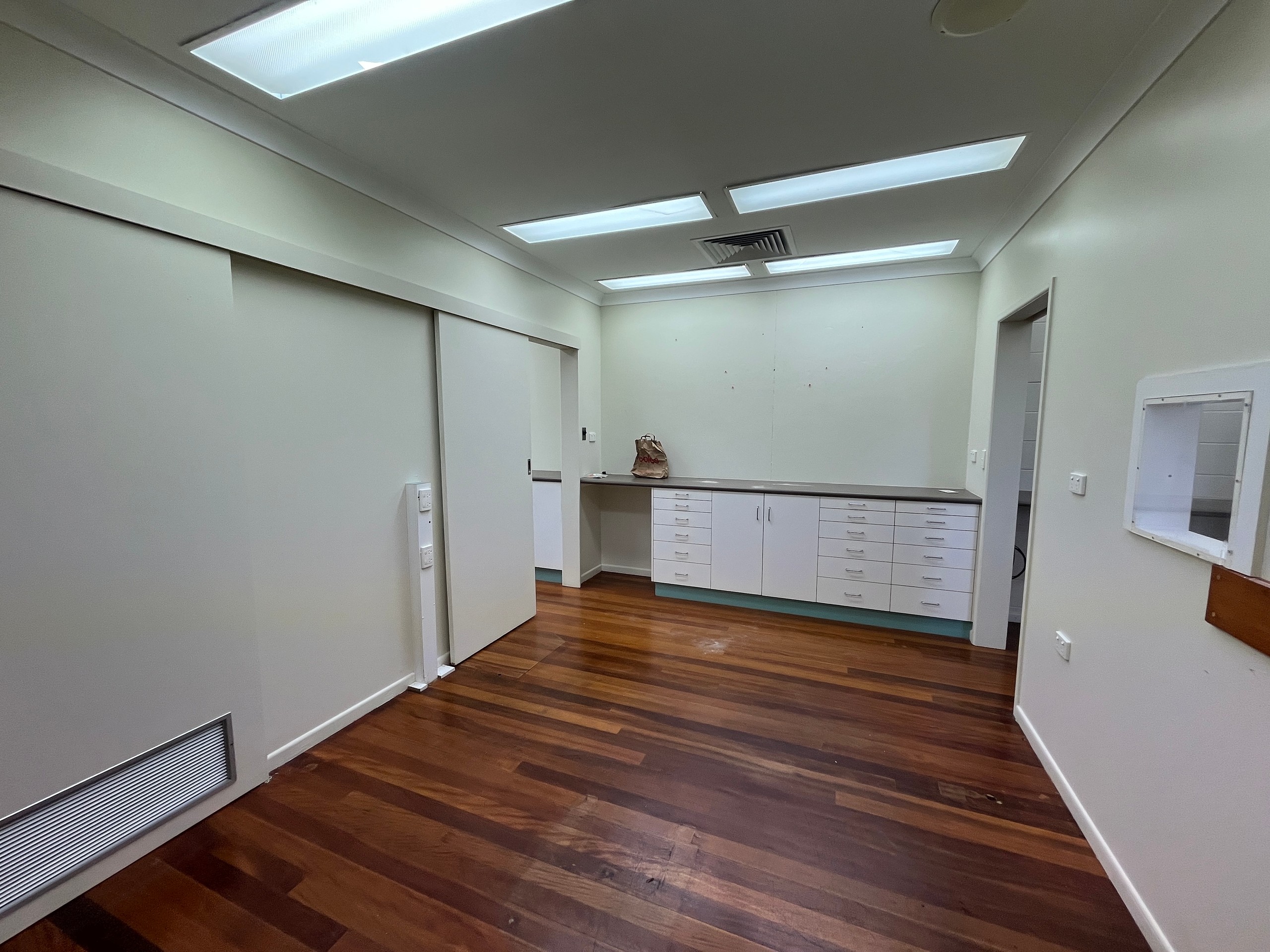 1/4 Island Drive, Cannonvale, QLD 4802