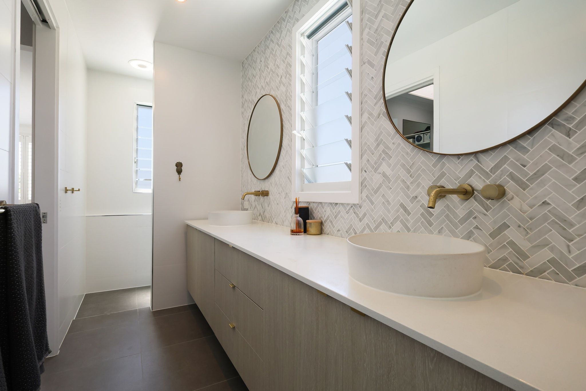 110 Chainey Avenue — photo 13 of 24