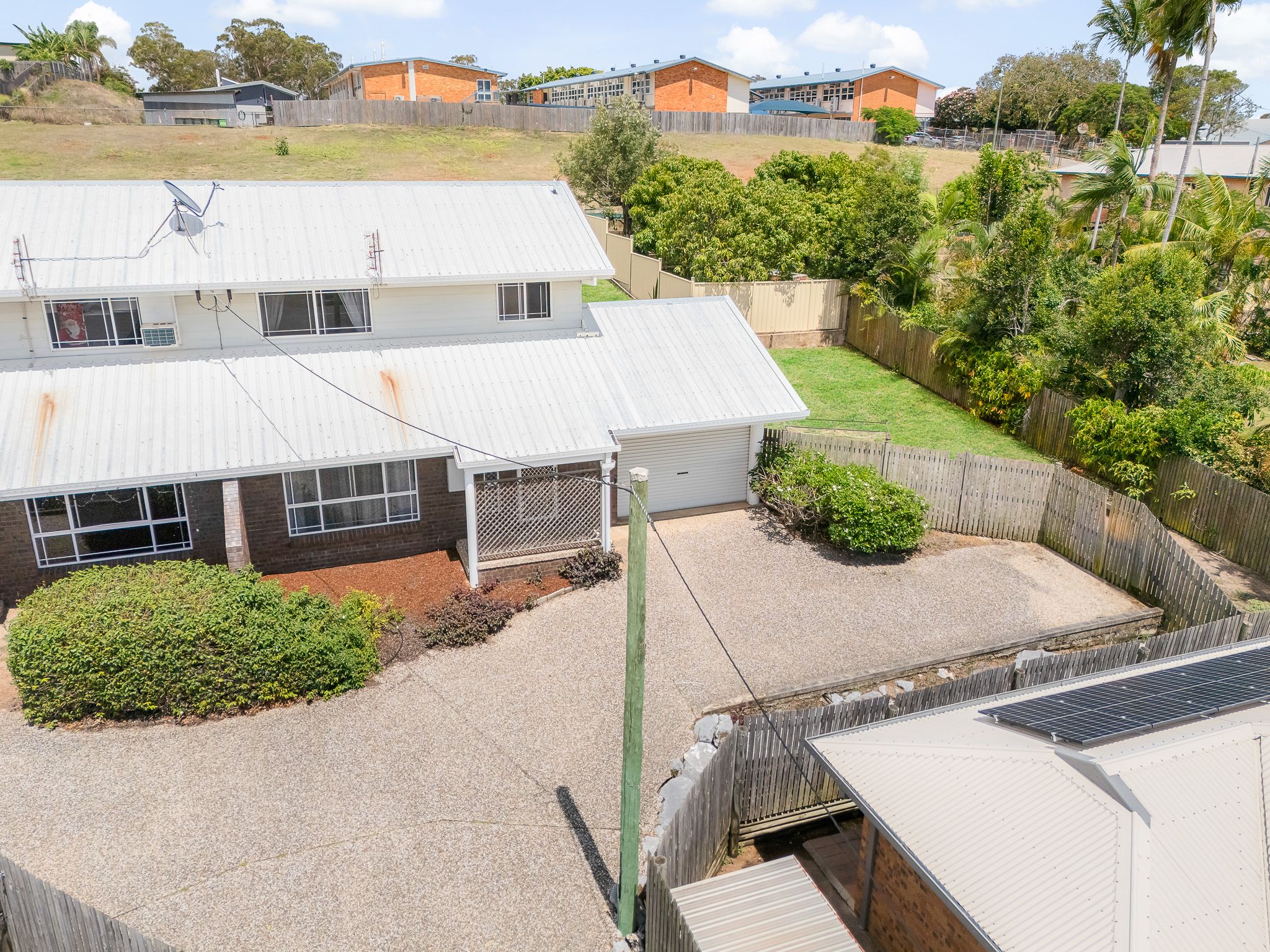 2/4B Glegg Street, West Gladstone, QLD 4680