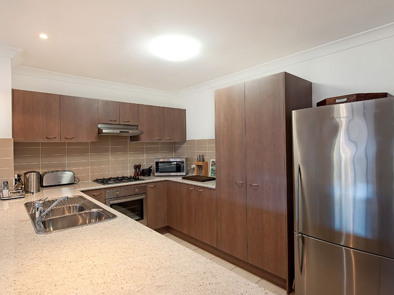 8 Winzear Drive, Kallangur, QLD 4503