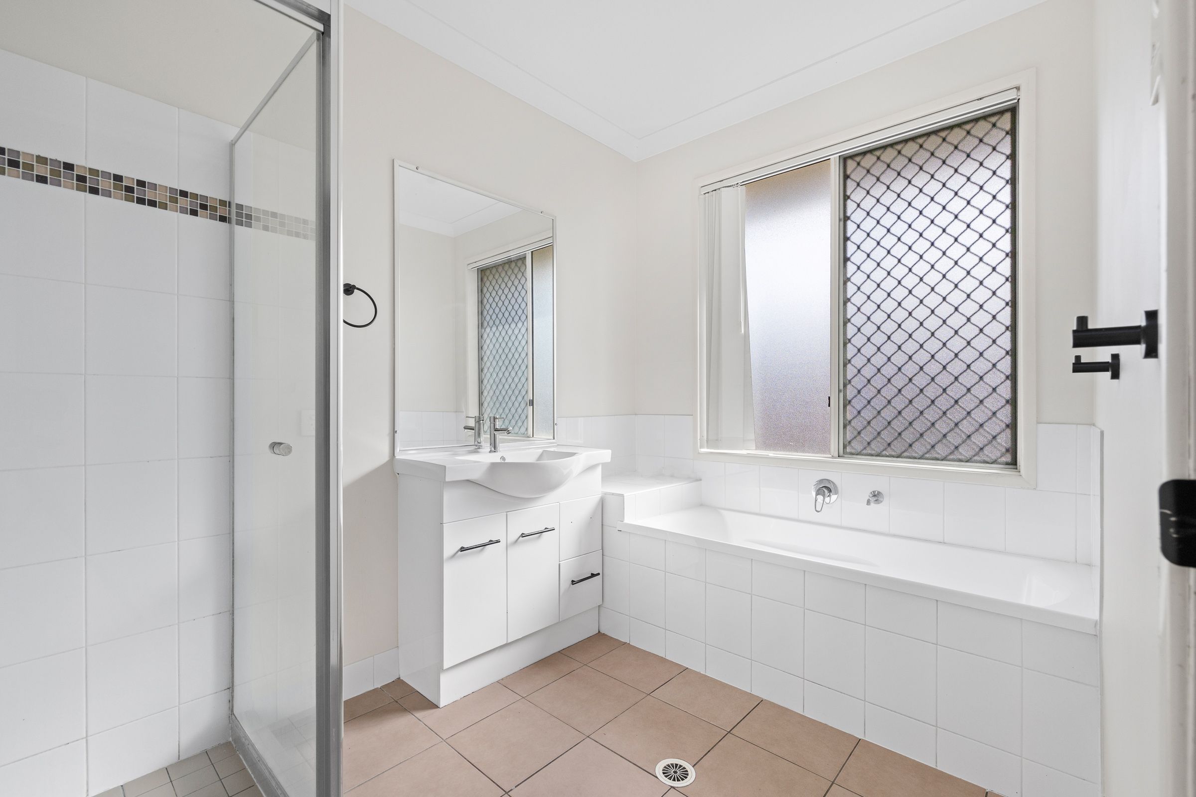 16 Iris Court — photo 13 of 20