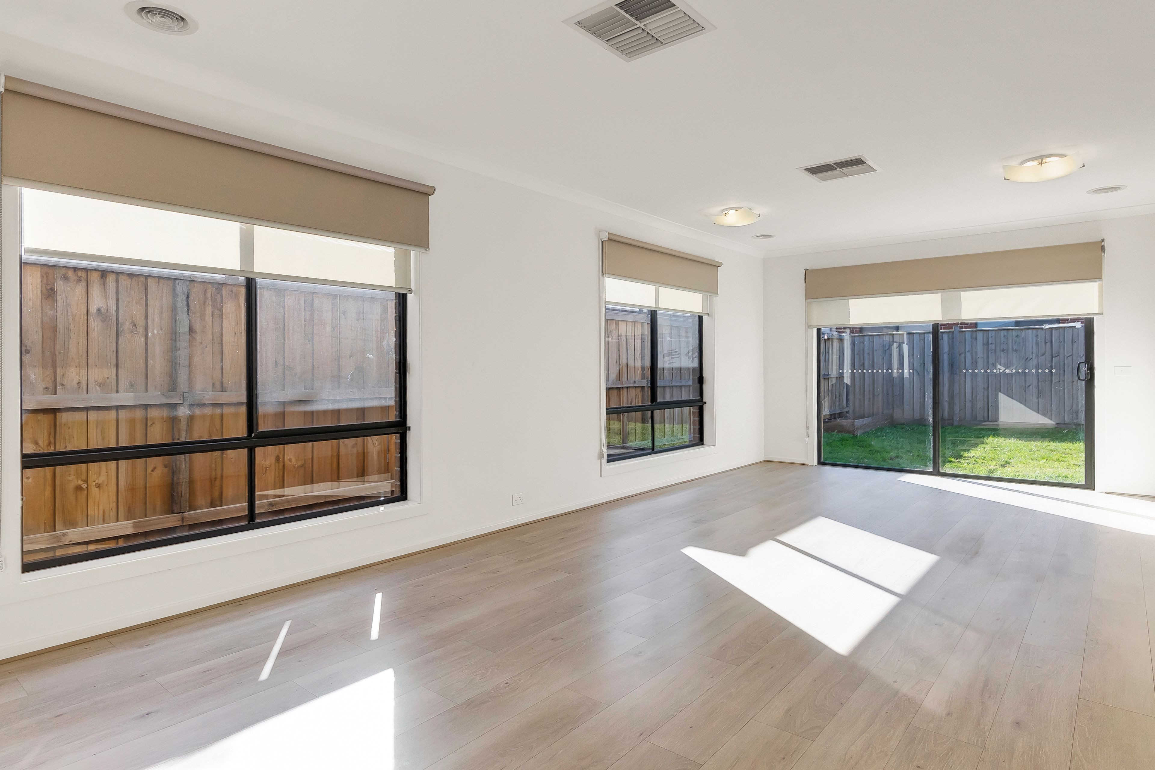 29 Smile Crescent, Wyndham Vale, VIC 3024