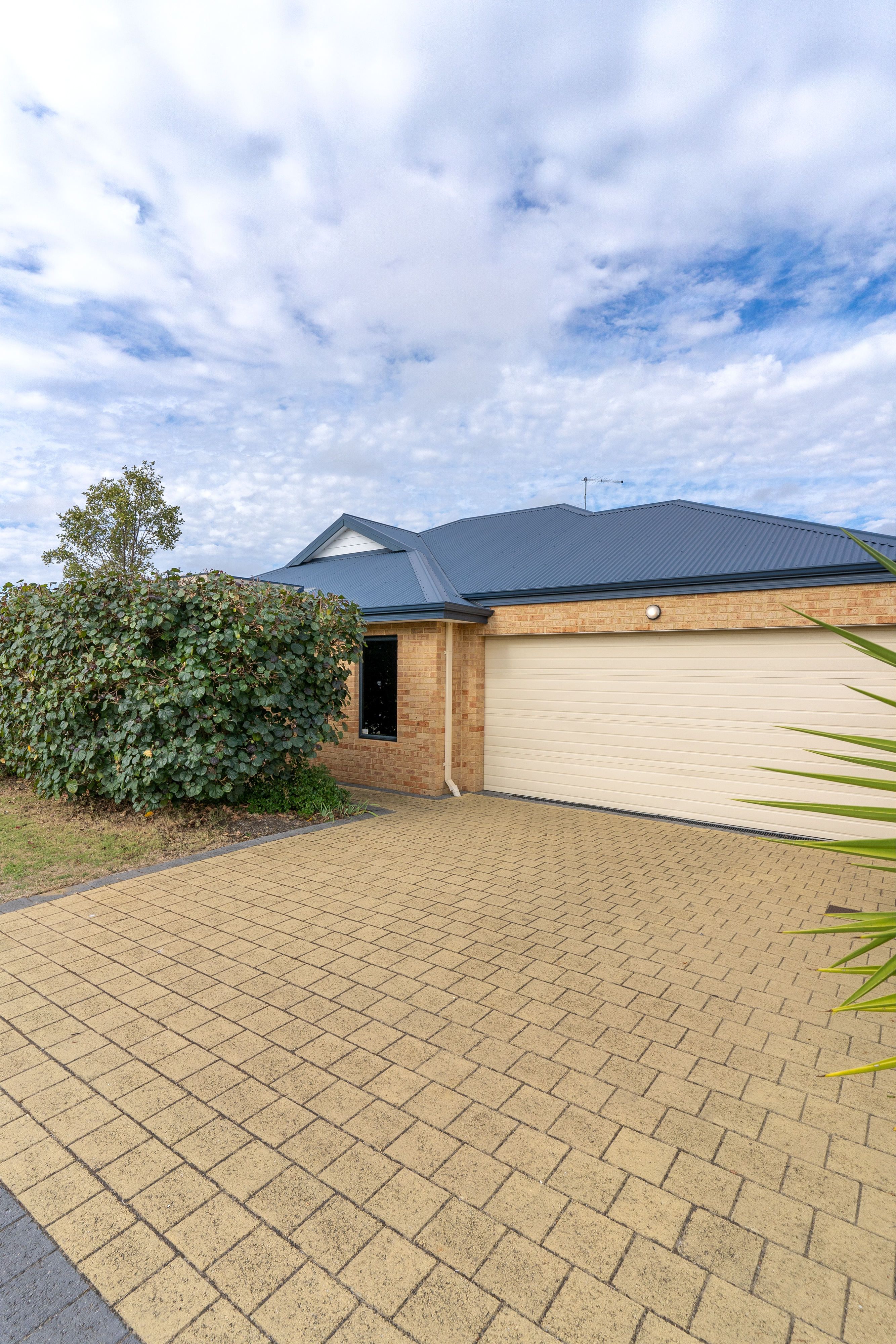 25 Otunic Way, Madeley, WA 6065