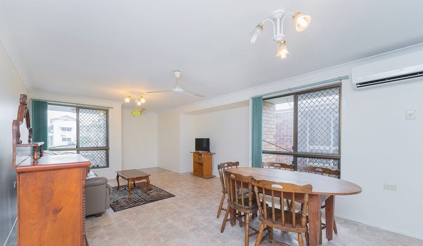 90 Bennett Street, Berserker, QLD 4701