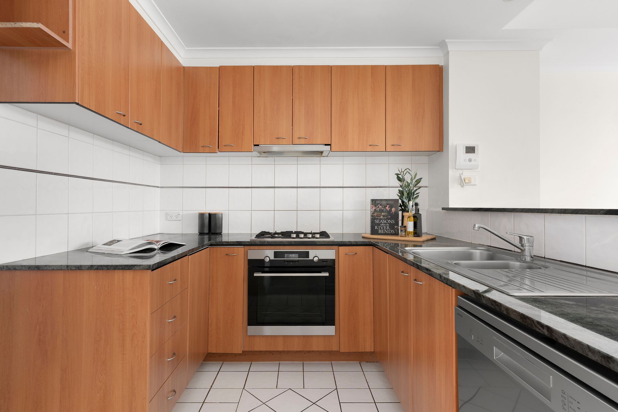 185/418 St Kilda Road — photo 4 of 14