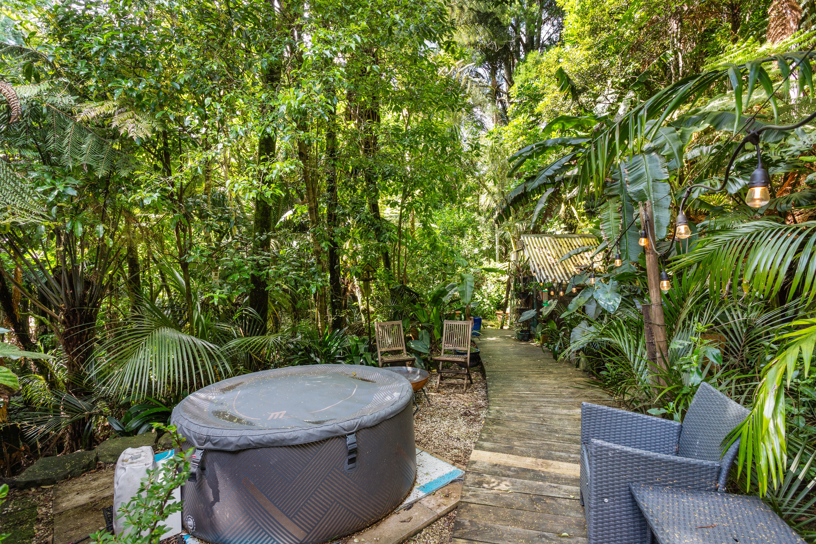 828 West Coast Road, Oratia, Waitakere City