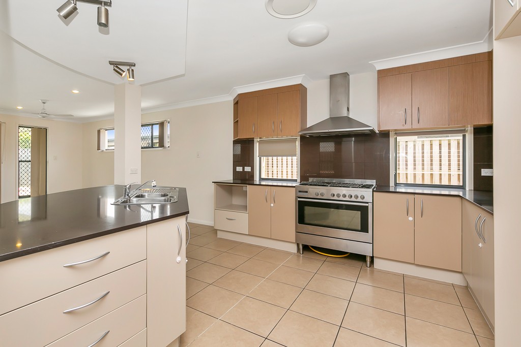 12 Diamantina Crescent, Fitzgibbon, QLD 4018
