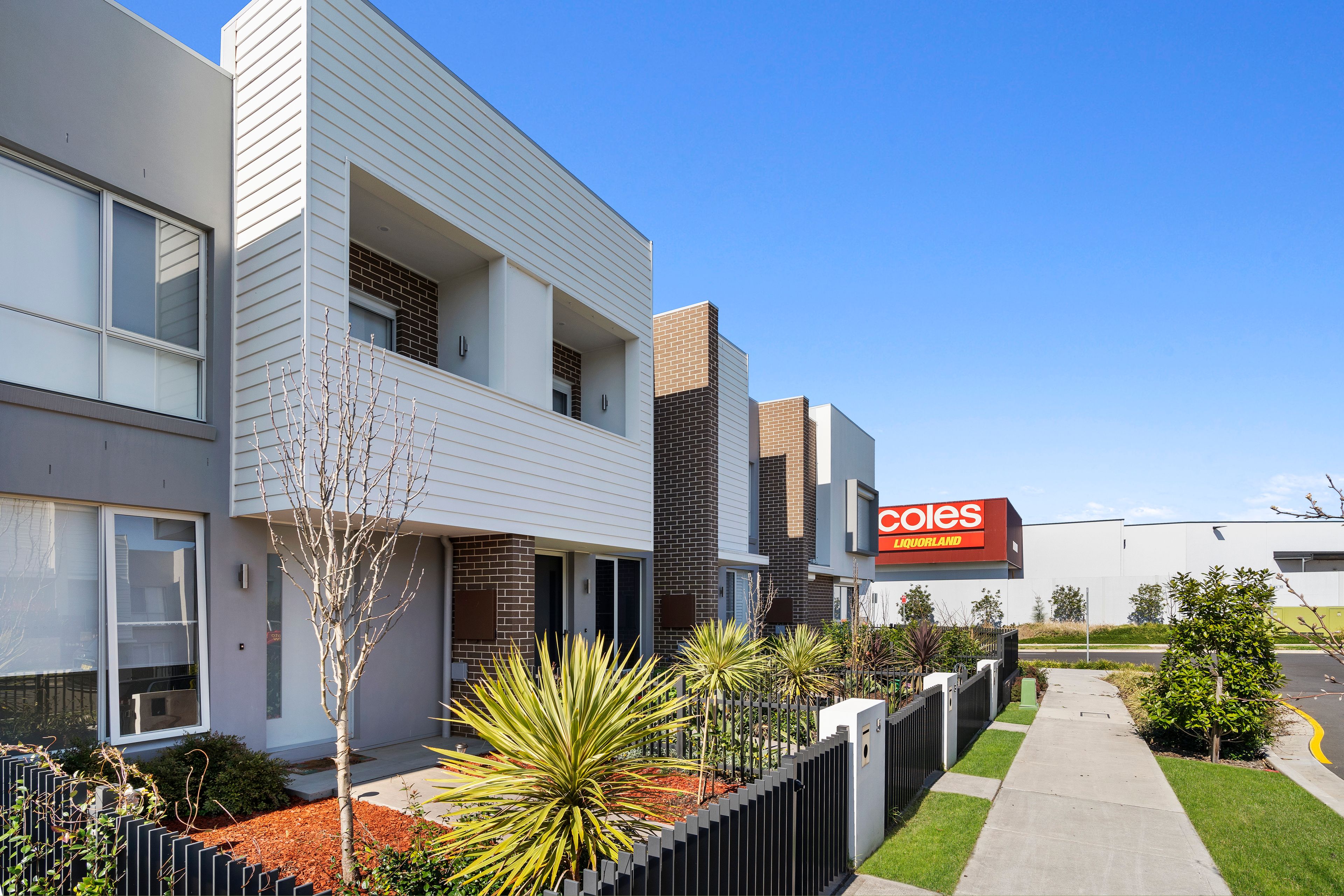 5 Mirbelia Street, Denham Court, NSW 2565