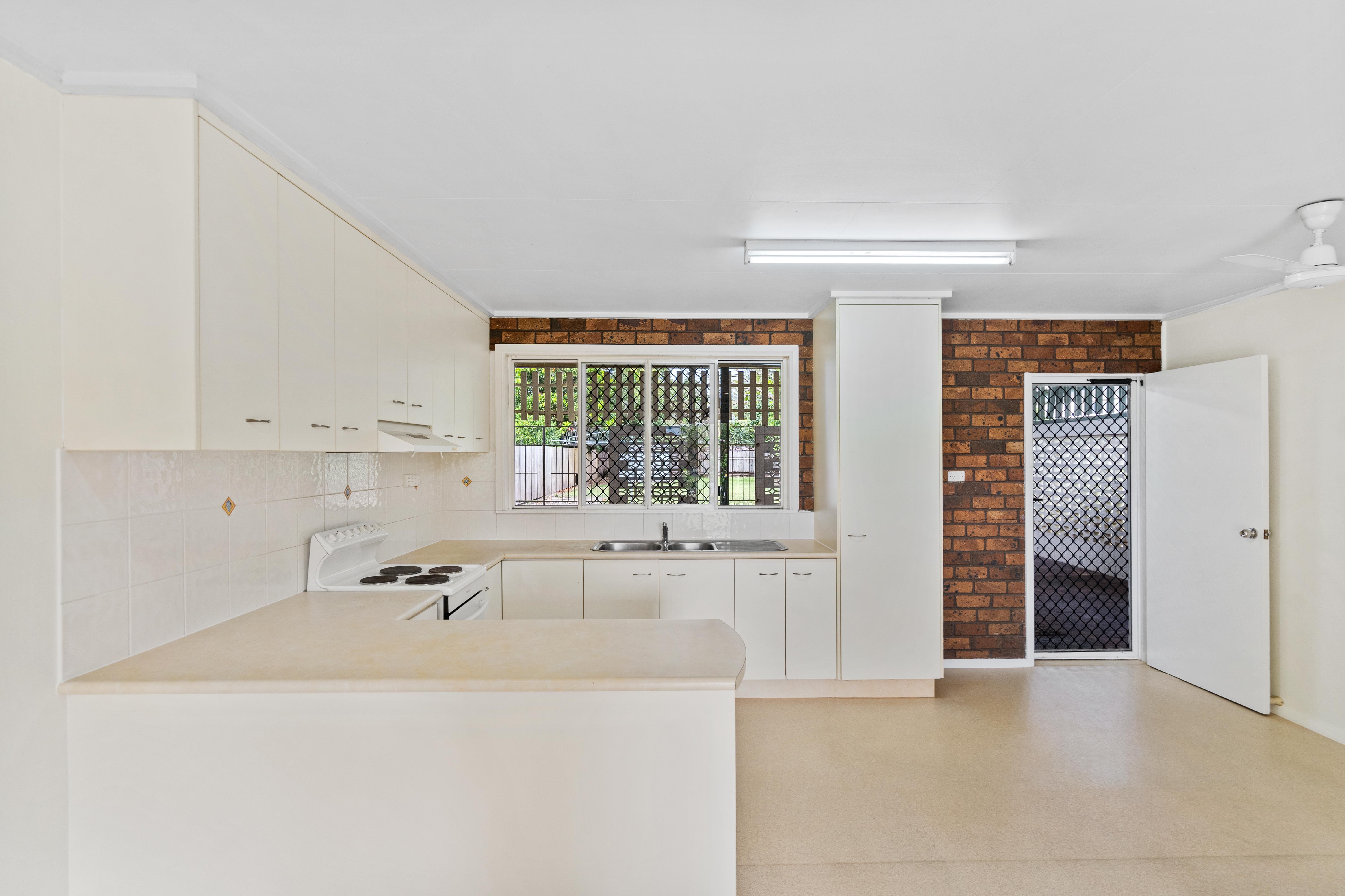 13 Hogan Street — photo 3 of 16