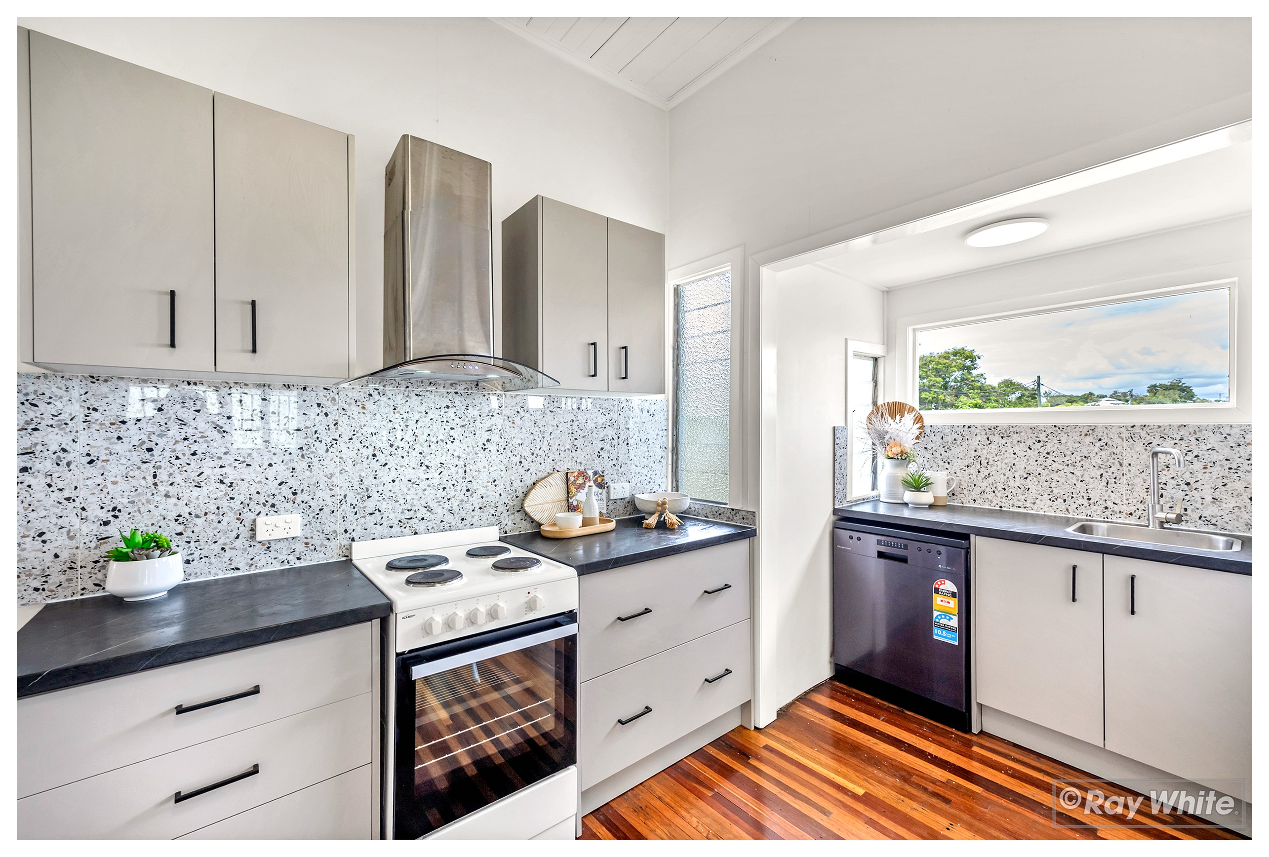 87 North Street, West Rockhampton, QLD 4700