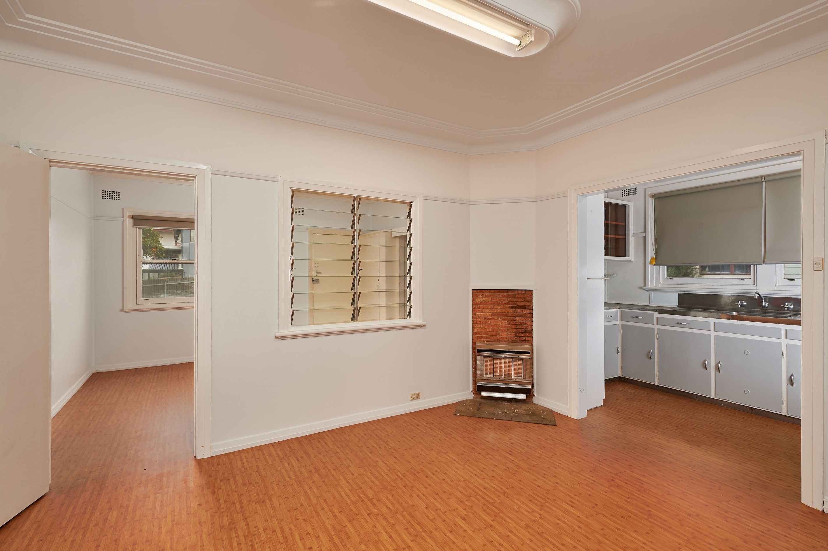 10 Blamey Street, Turvey Park, NSW 2650
