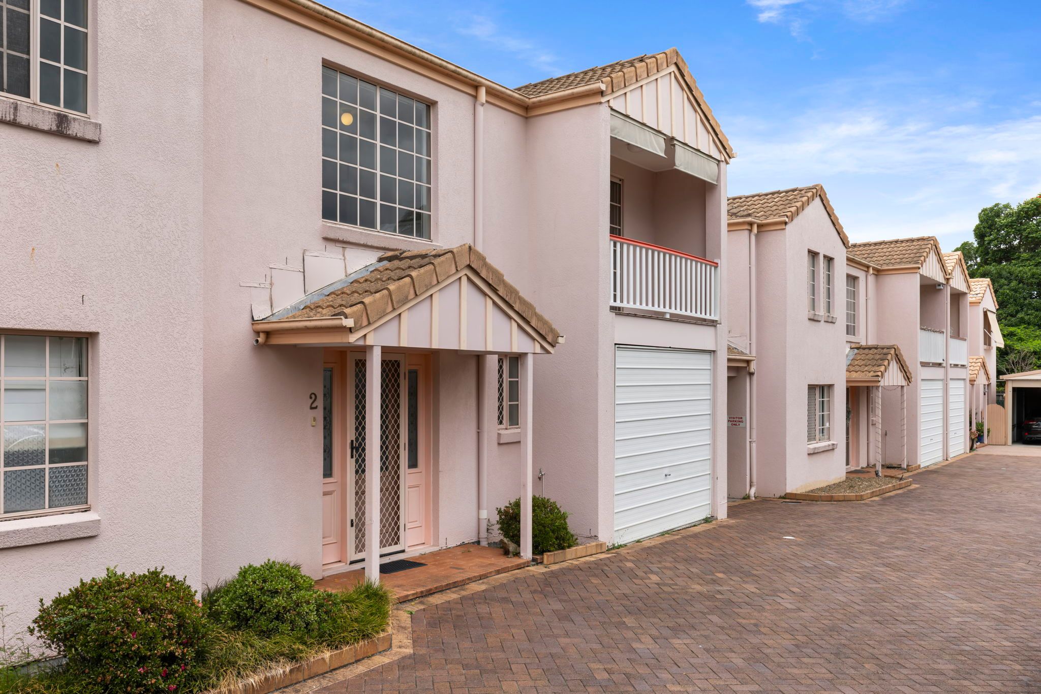 2/17 Bayliss Street, Toowong, QLD 4066