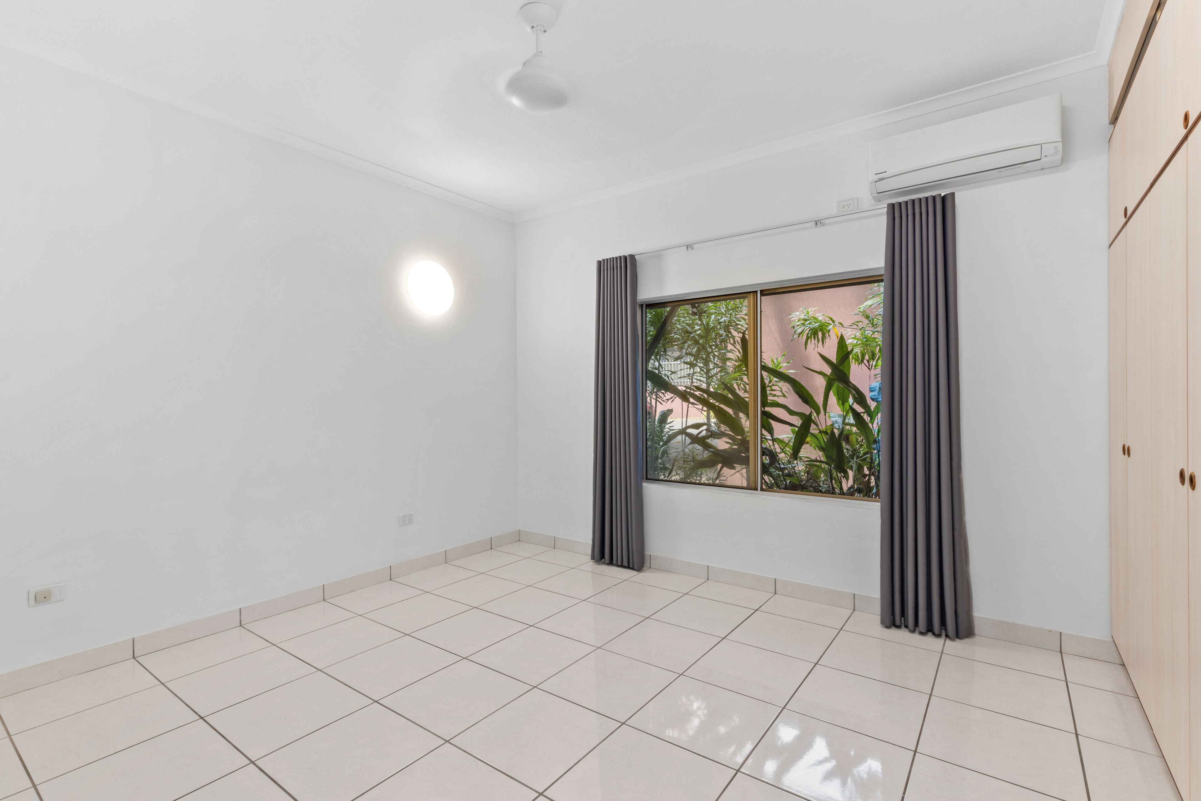2/18 Harry Chan Avenue, DARWIN CITY, NT 0800