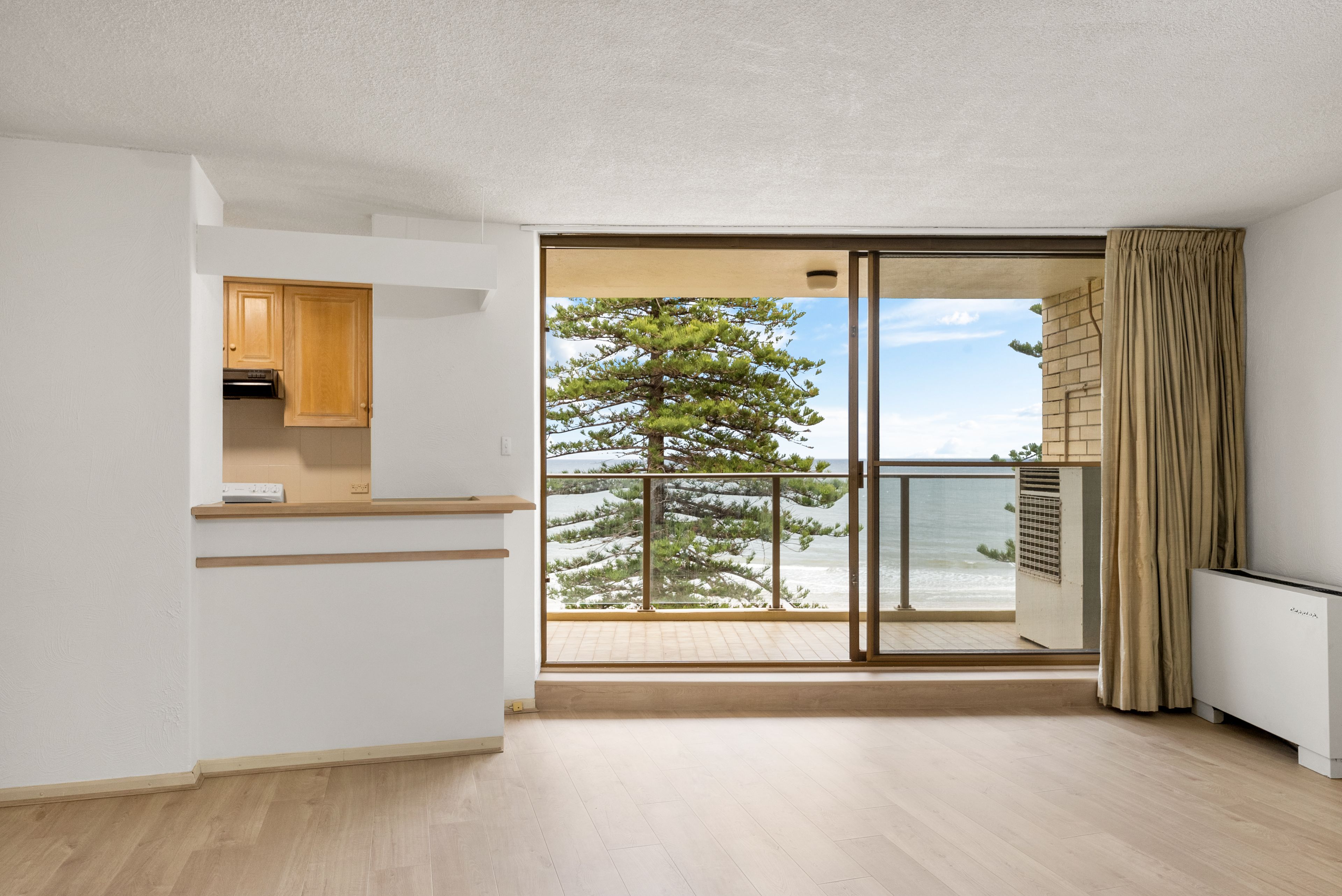 42/13 South Esplanade, Glenelg SA 5045