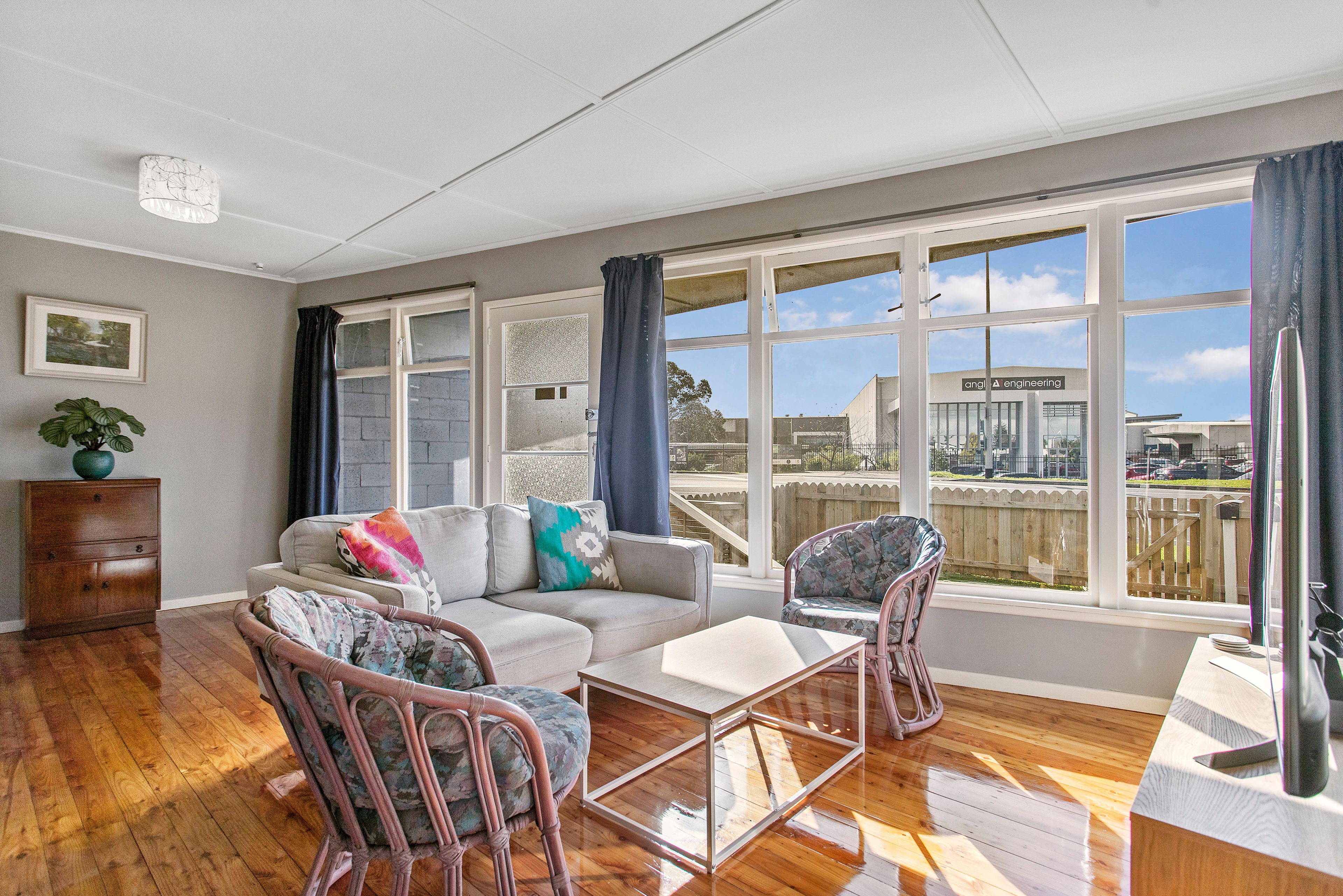 2/276 Rosebank Road, Avondale, Auckland City
