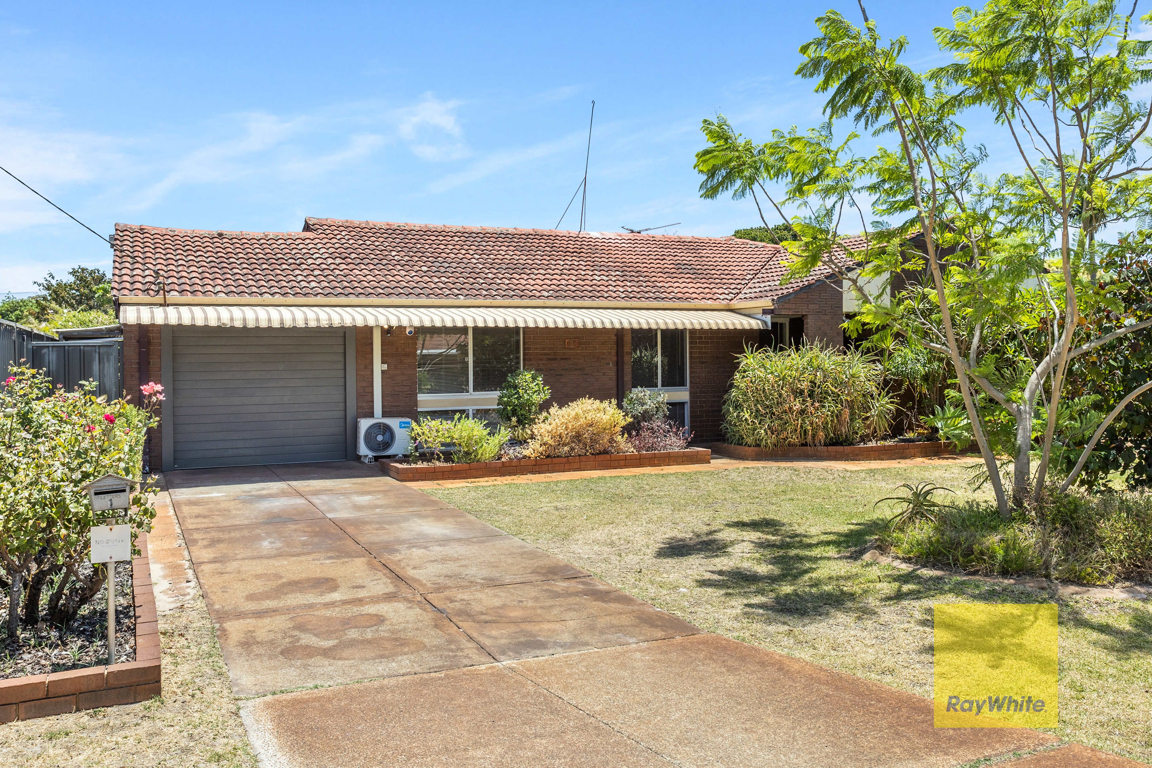 1 Cothill Court, Eden Hill WA 6054