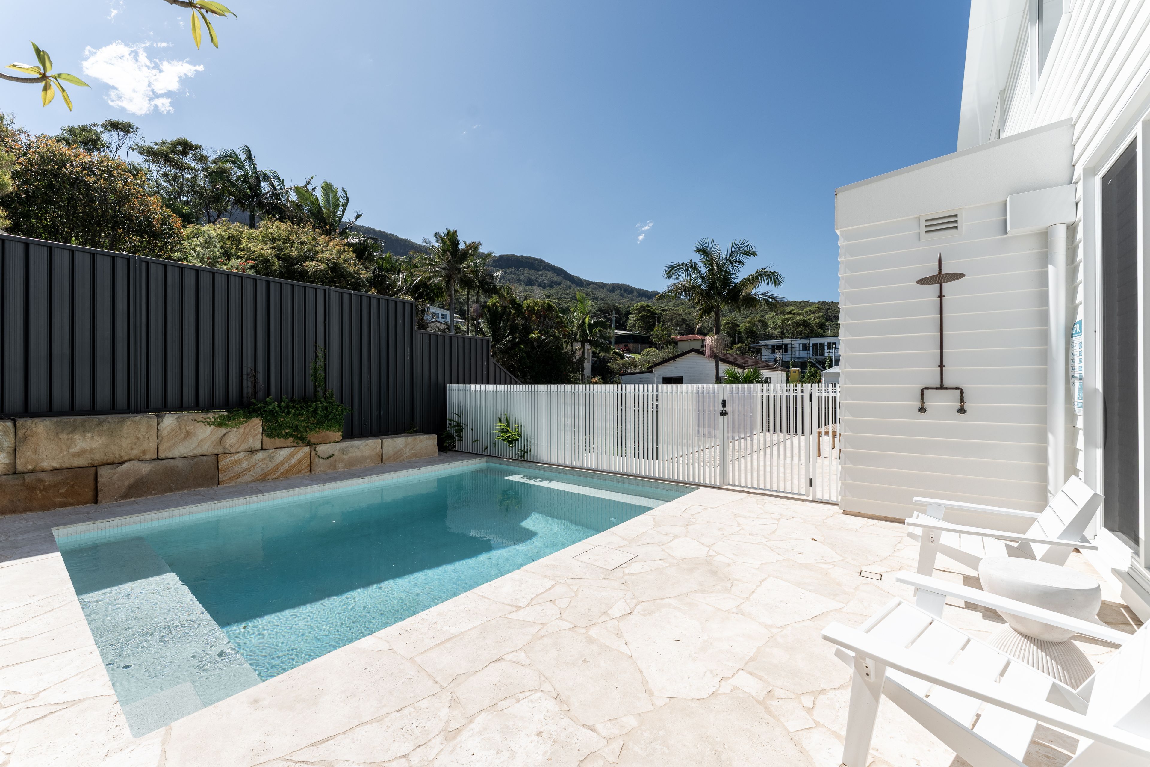 684b Lawrence Hargrave Drive — photo 15 of 30