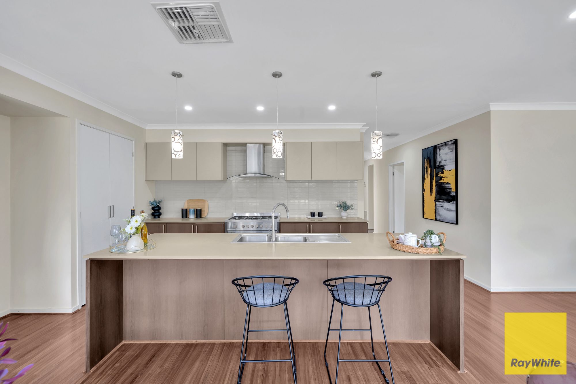 7 Zara Avenue — photo 8 of 26