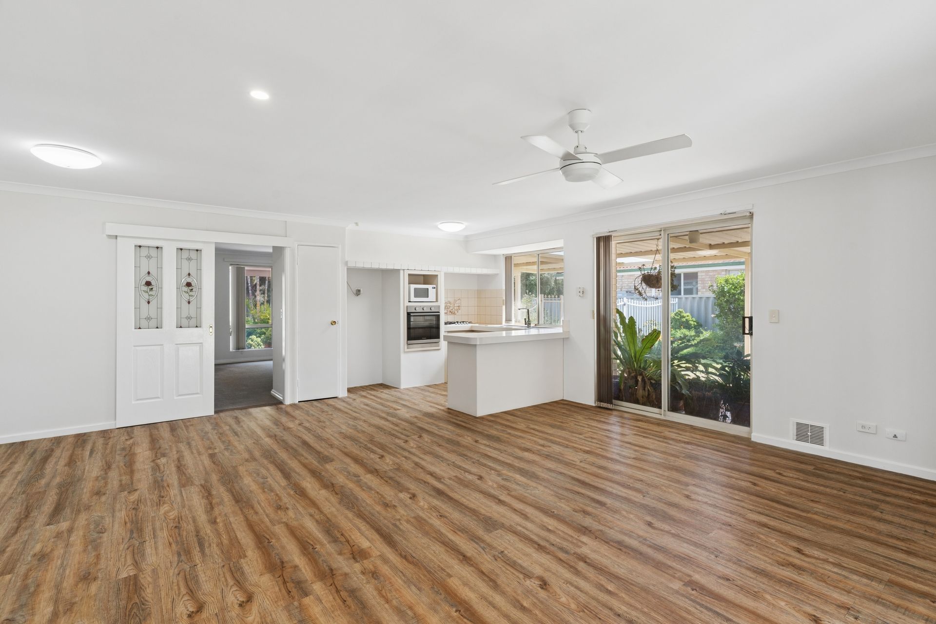 111 Oakmont Avenue — photo 6 of 28