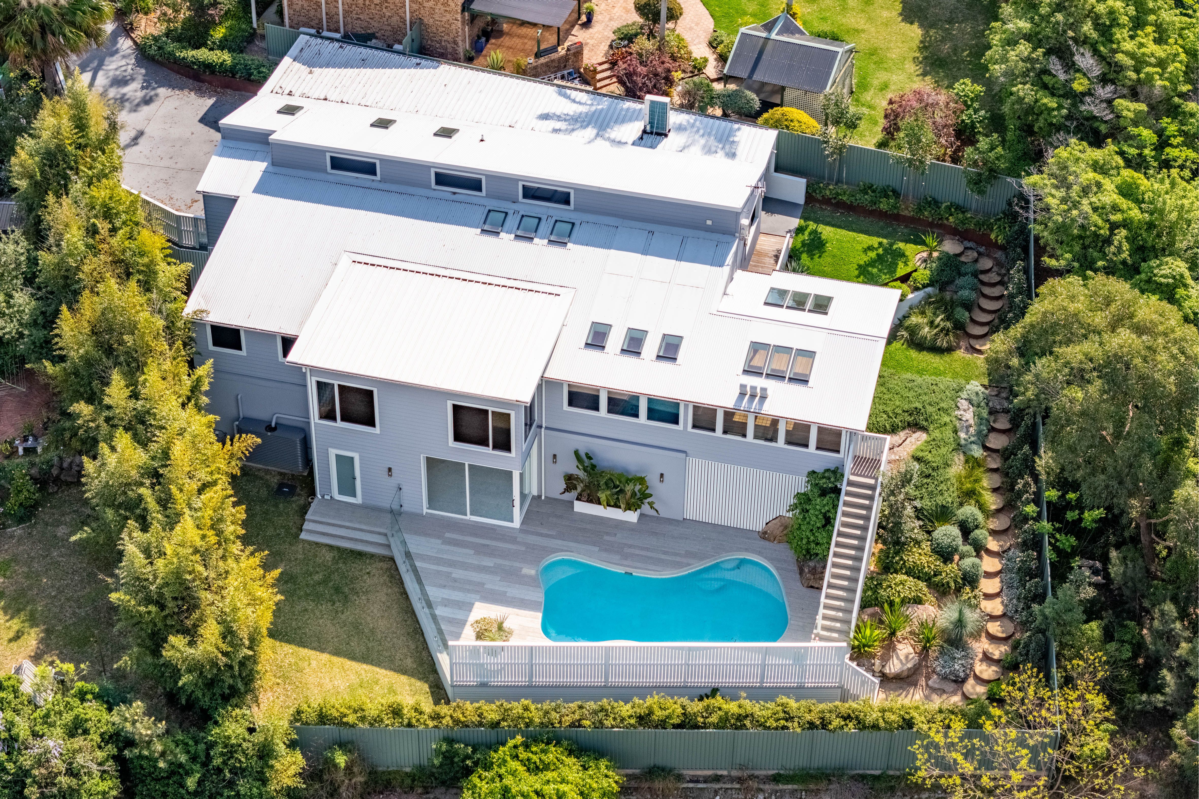 6 Dixon Close, Illawong NSW 2234