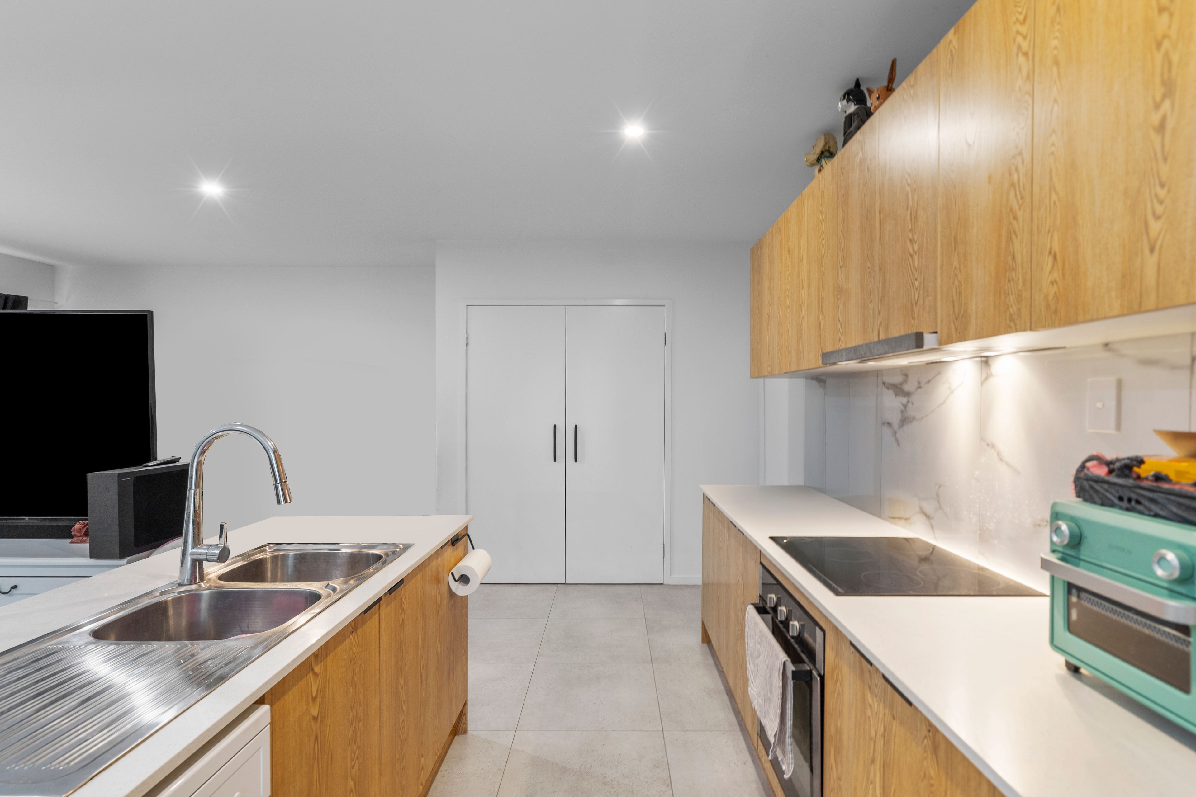 6/45 Solomon Avenue — photo 3 of 12