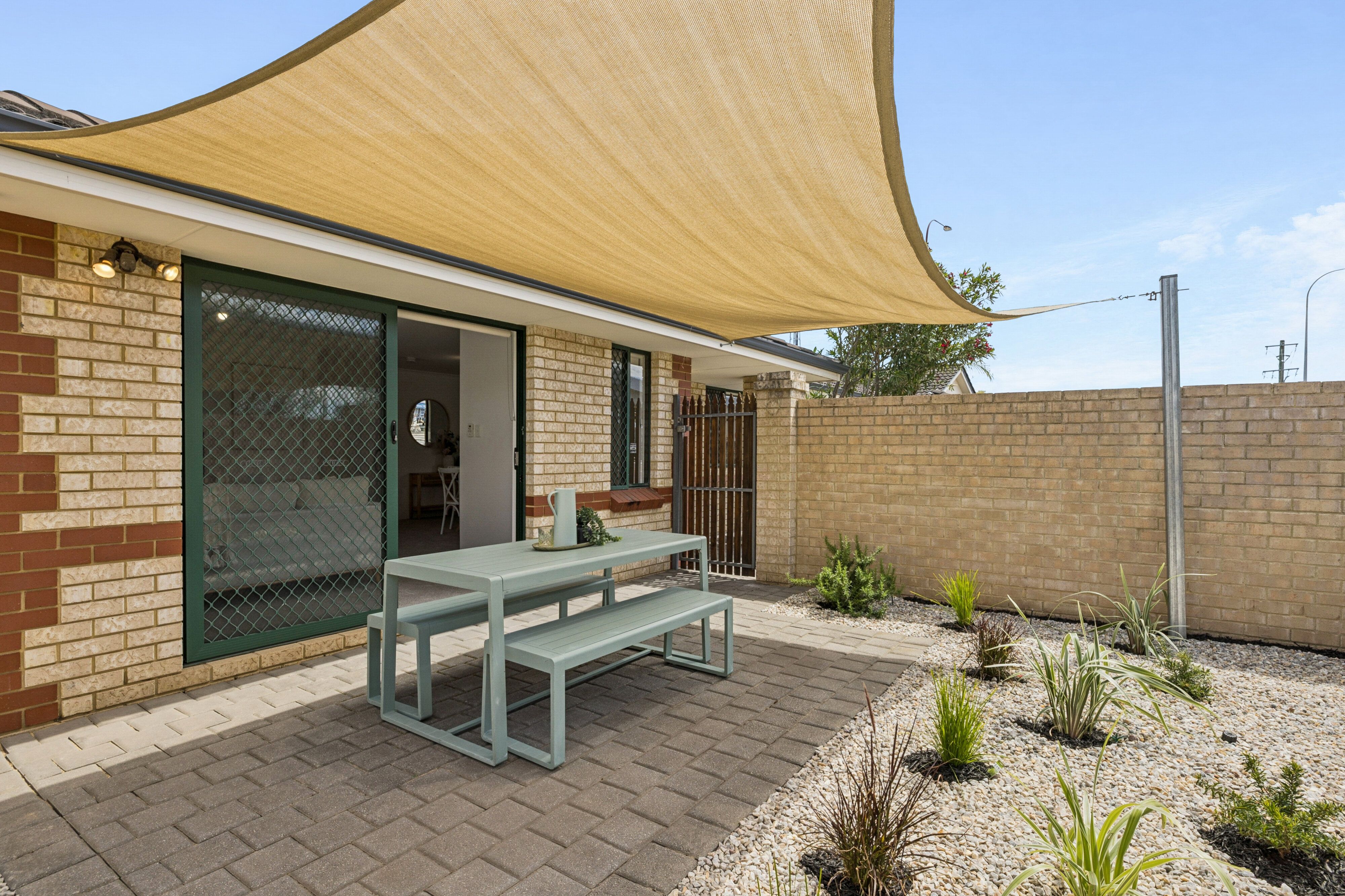1/205-207 Sevenoaks Street — photo 9 of 28