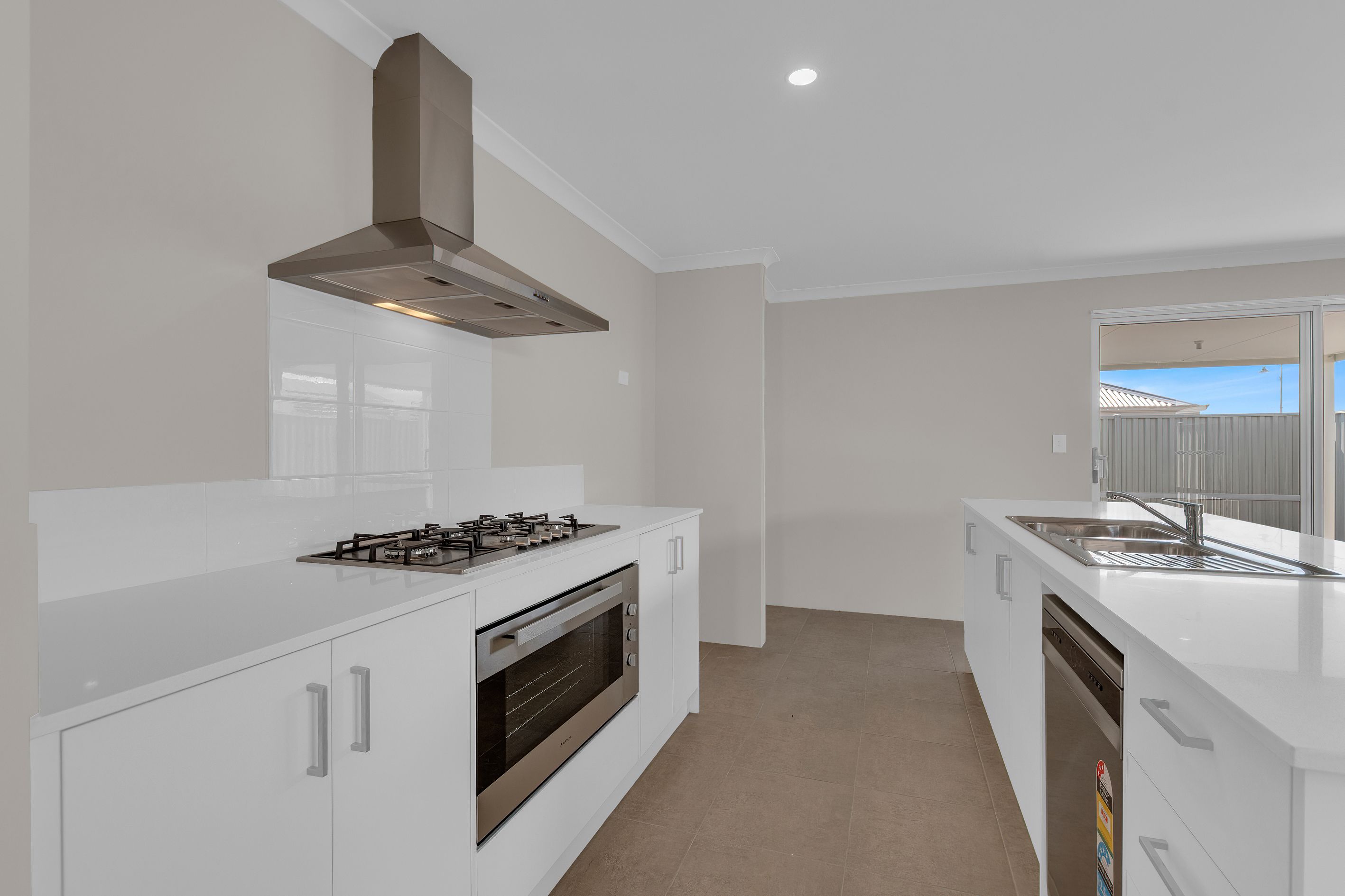 47 Moncrieff Parade, Golden Bay, WA 6174 - Leased House - Ray White ...