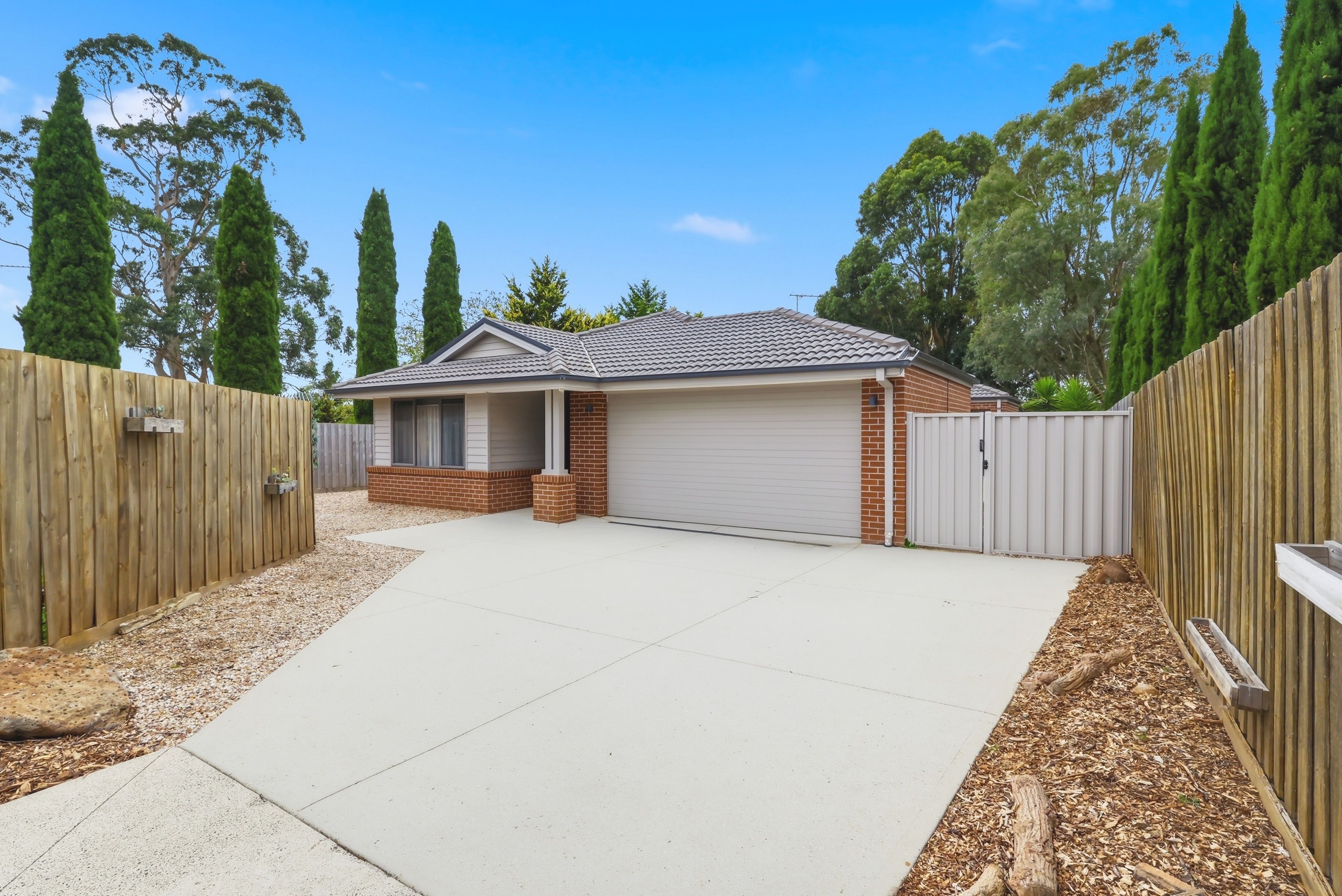 2A William Street, Romsey, VIC 3434