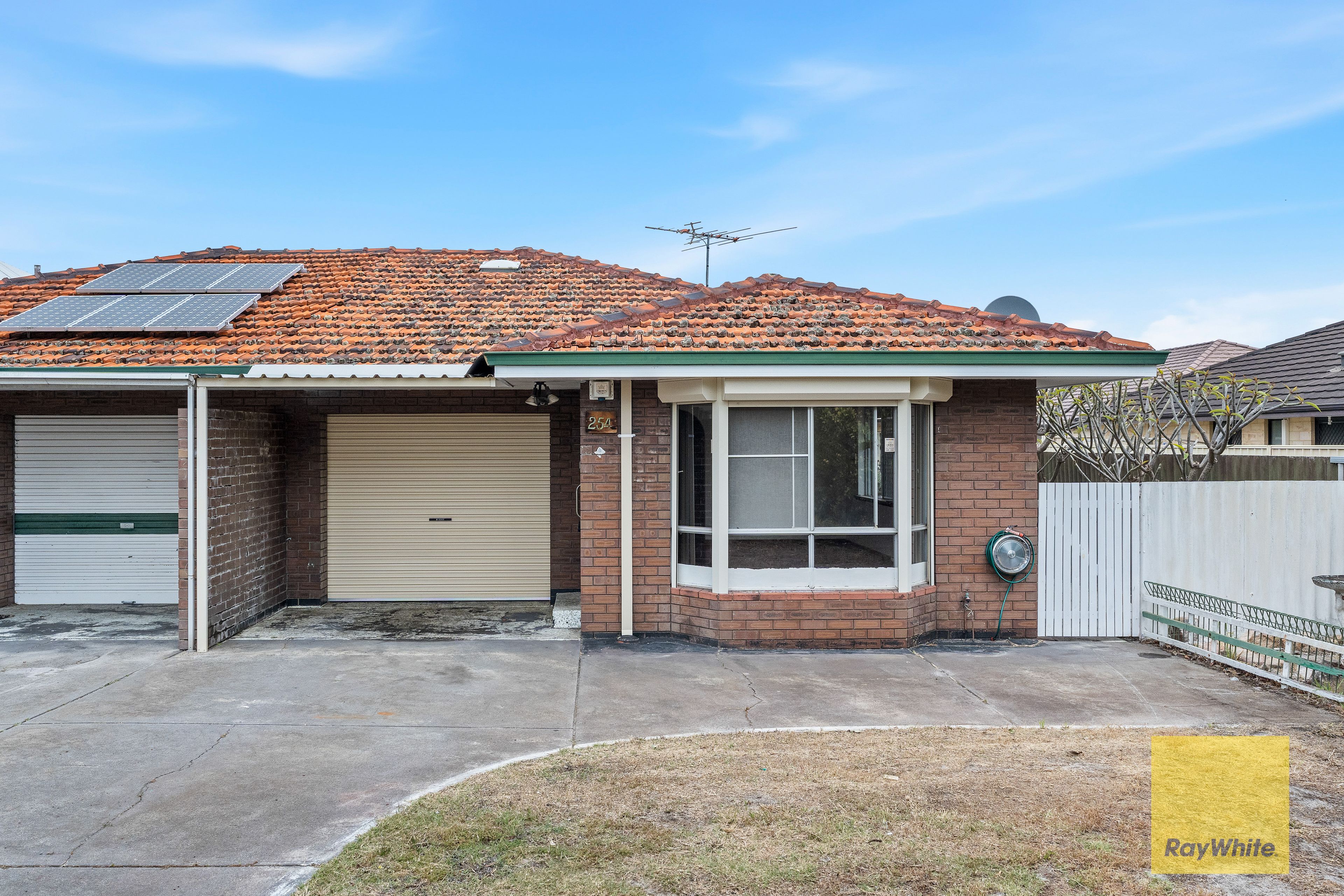 254 & 254A Acton Avenue, Kewdale, WA 6105