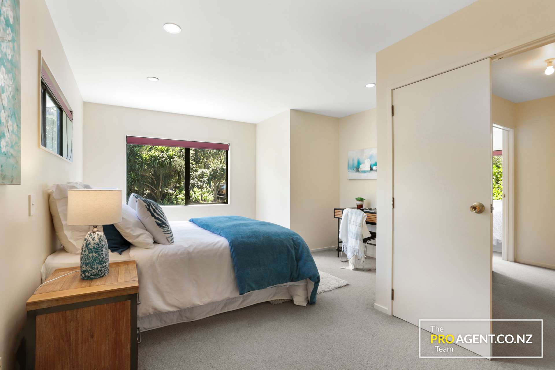 352 Huia Road photo 12