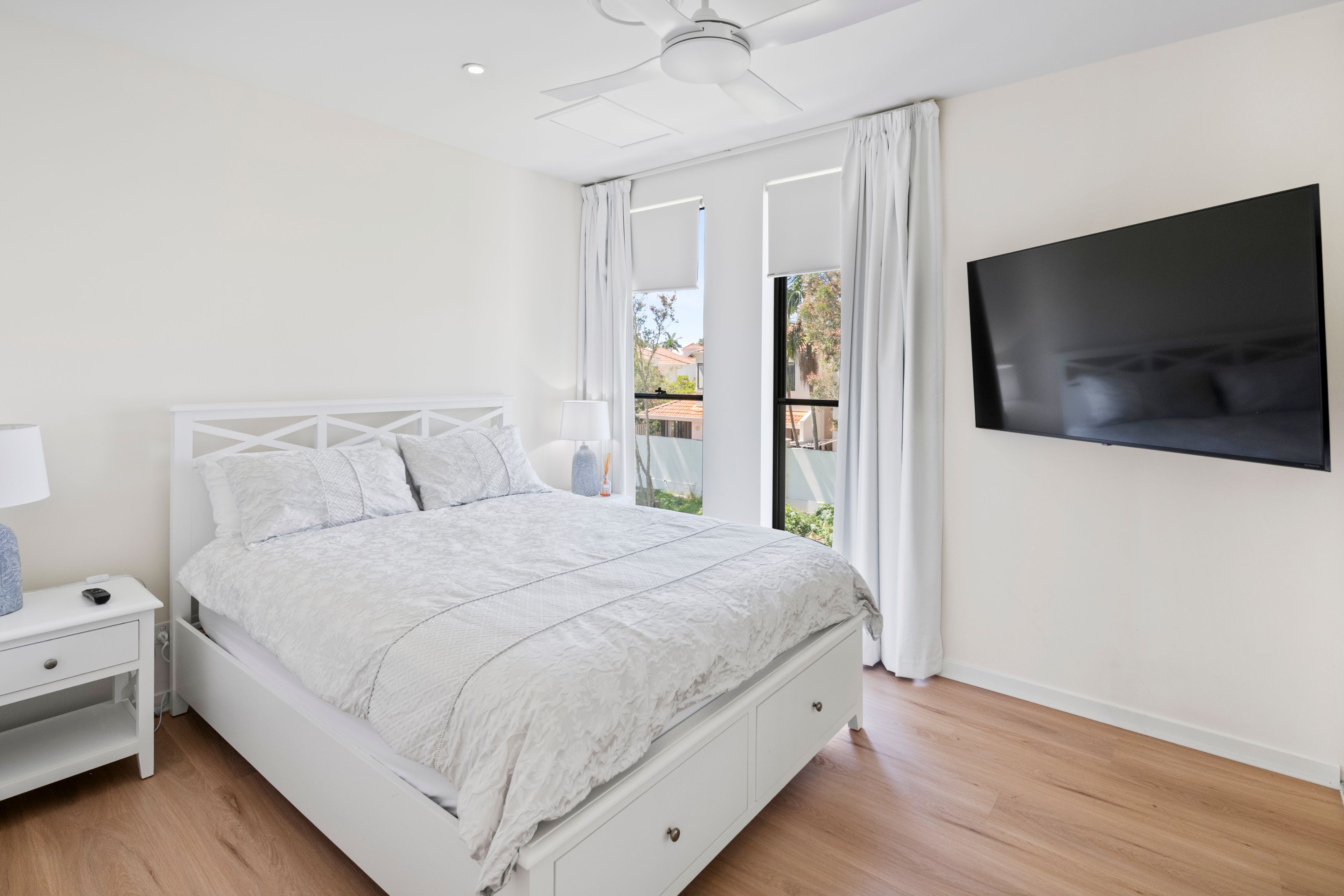 2639 The Address — photo 15 of 16
