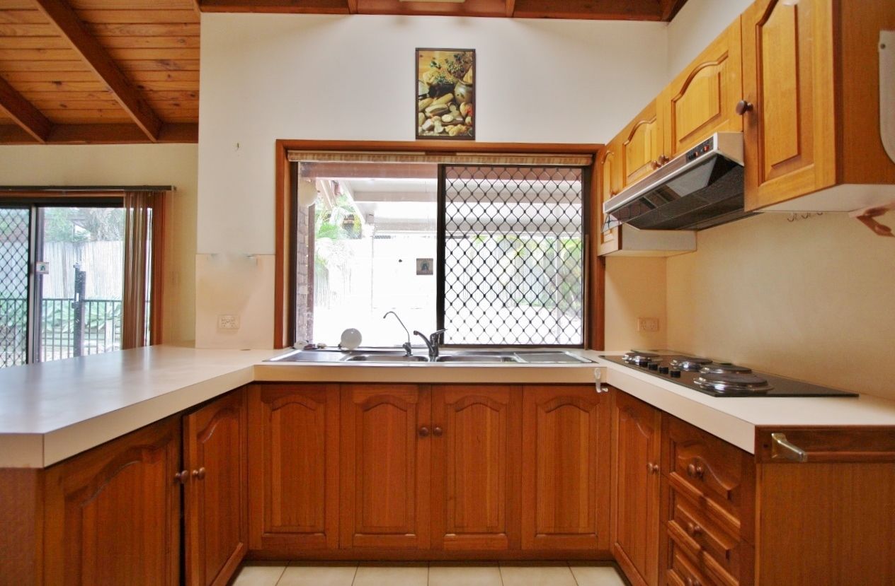 15 Aldford Street, Carindale, QLD 4152