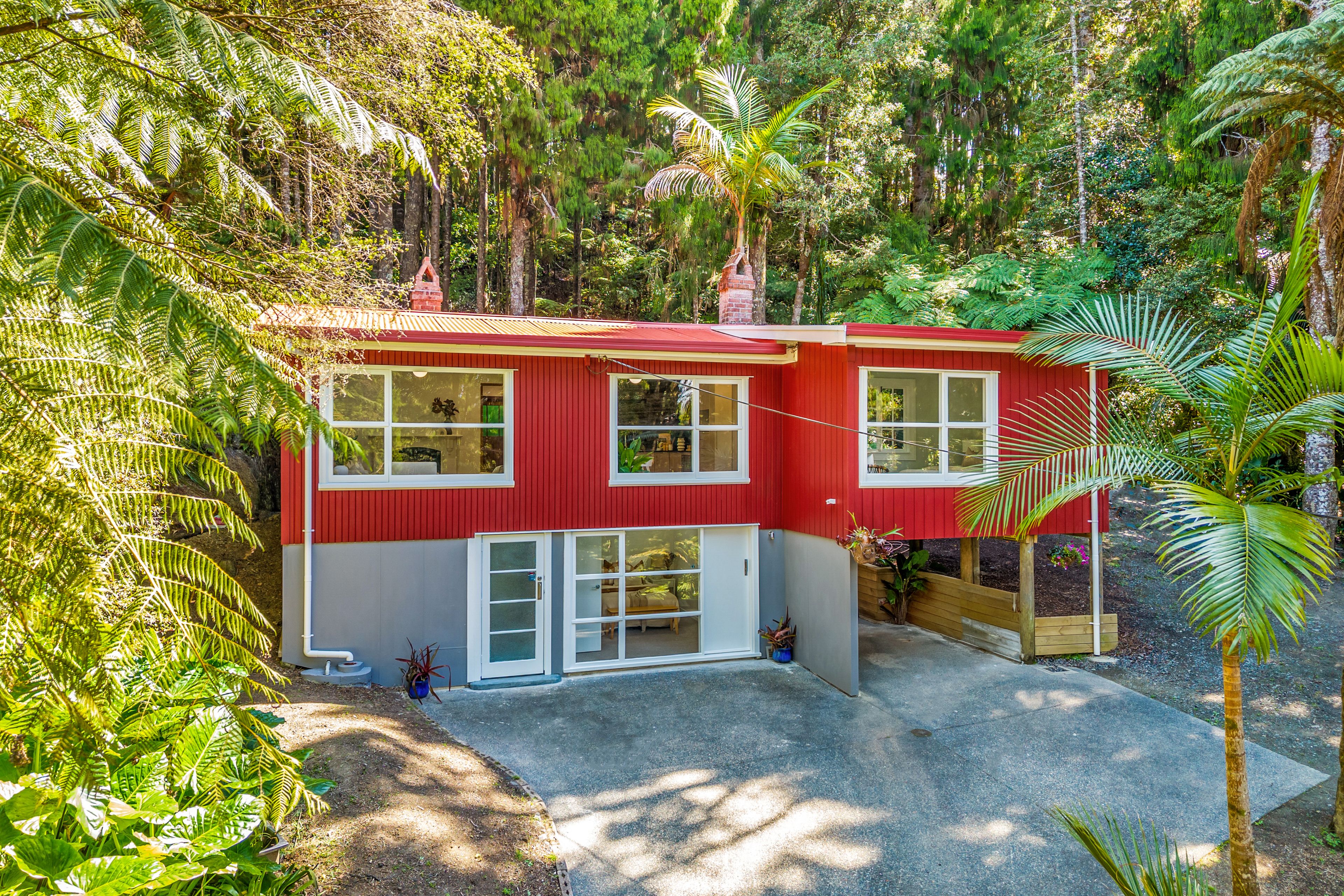 12 Kauri Loop Road, Oratia, Waitakere City
