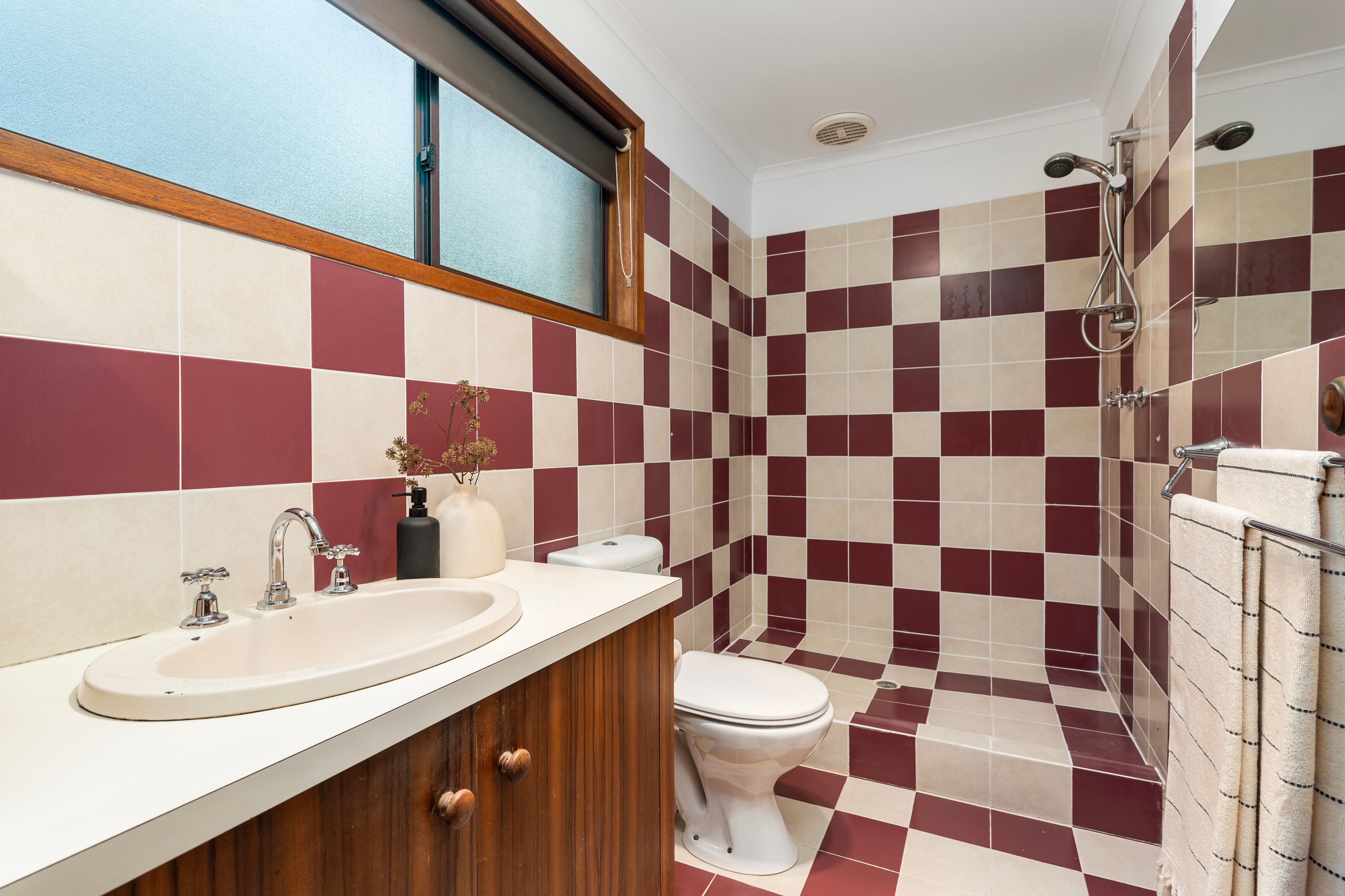 27 Mcfarland Road — photo 12 of 17