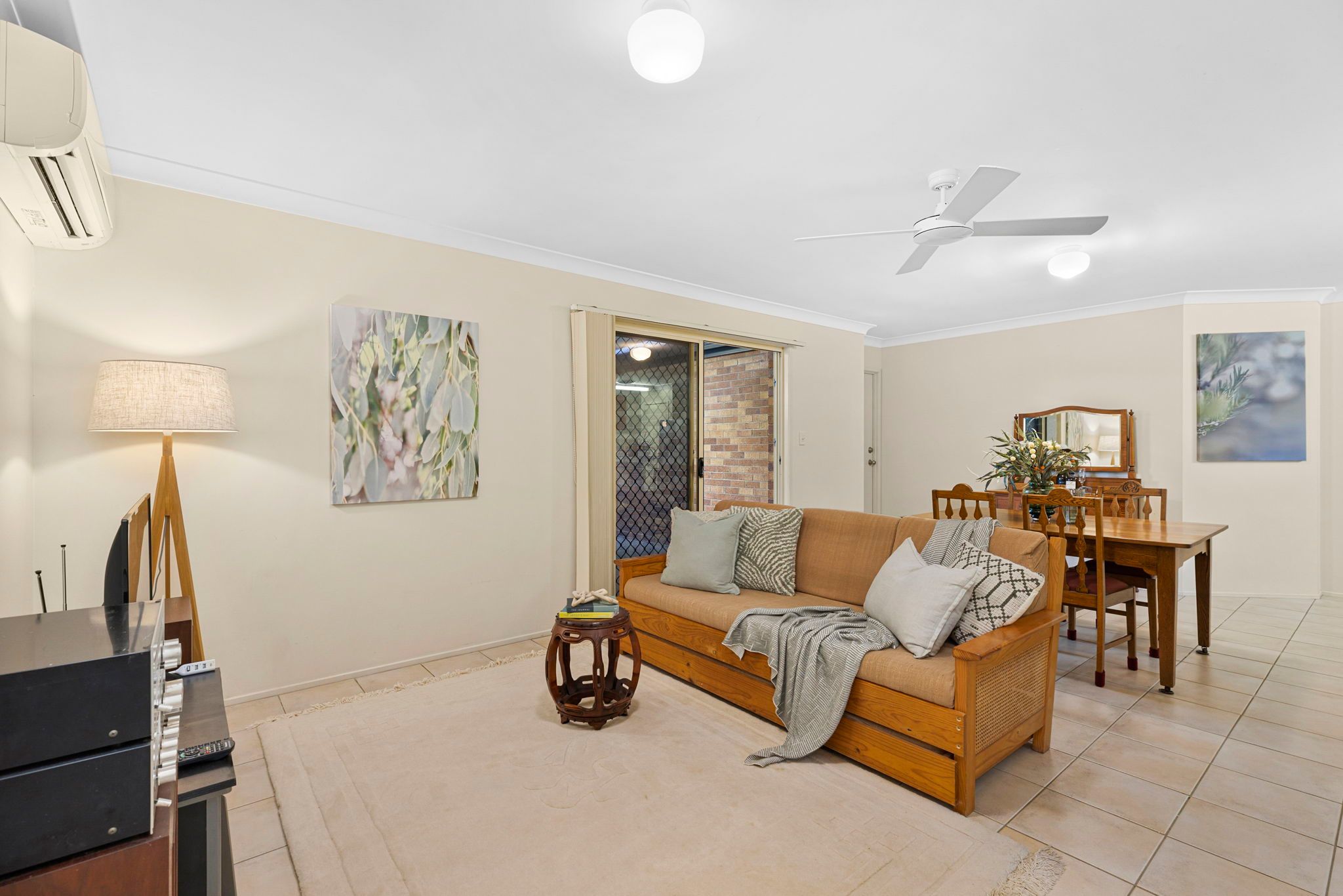 33 Reginald Avenue, Arana Hills, QLD 4054