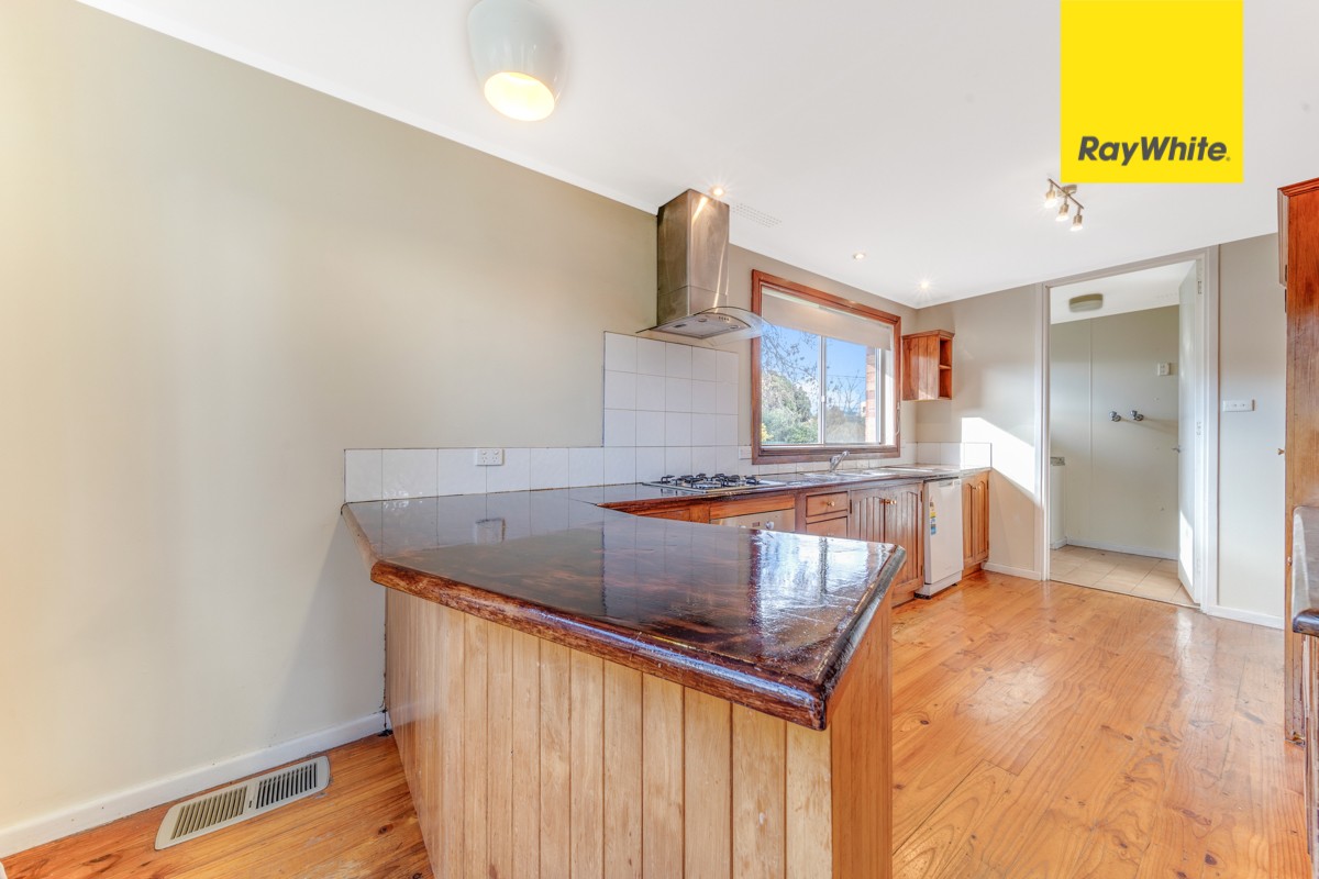 8 Becke Place, Garran, ACT 2605