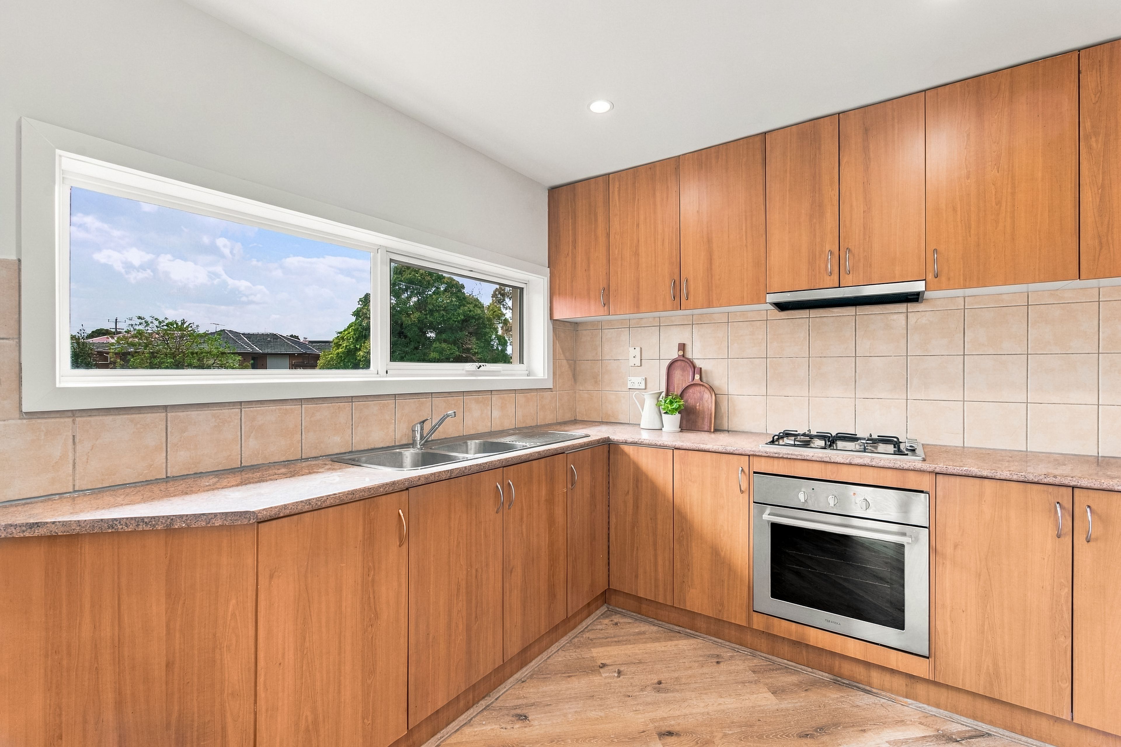 3/6 Jean Street — photo 7 of 13