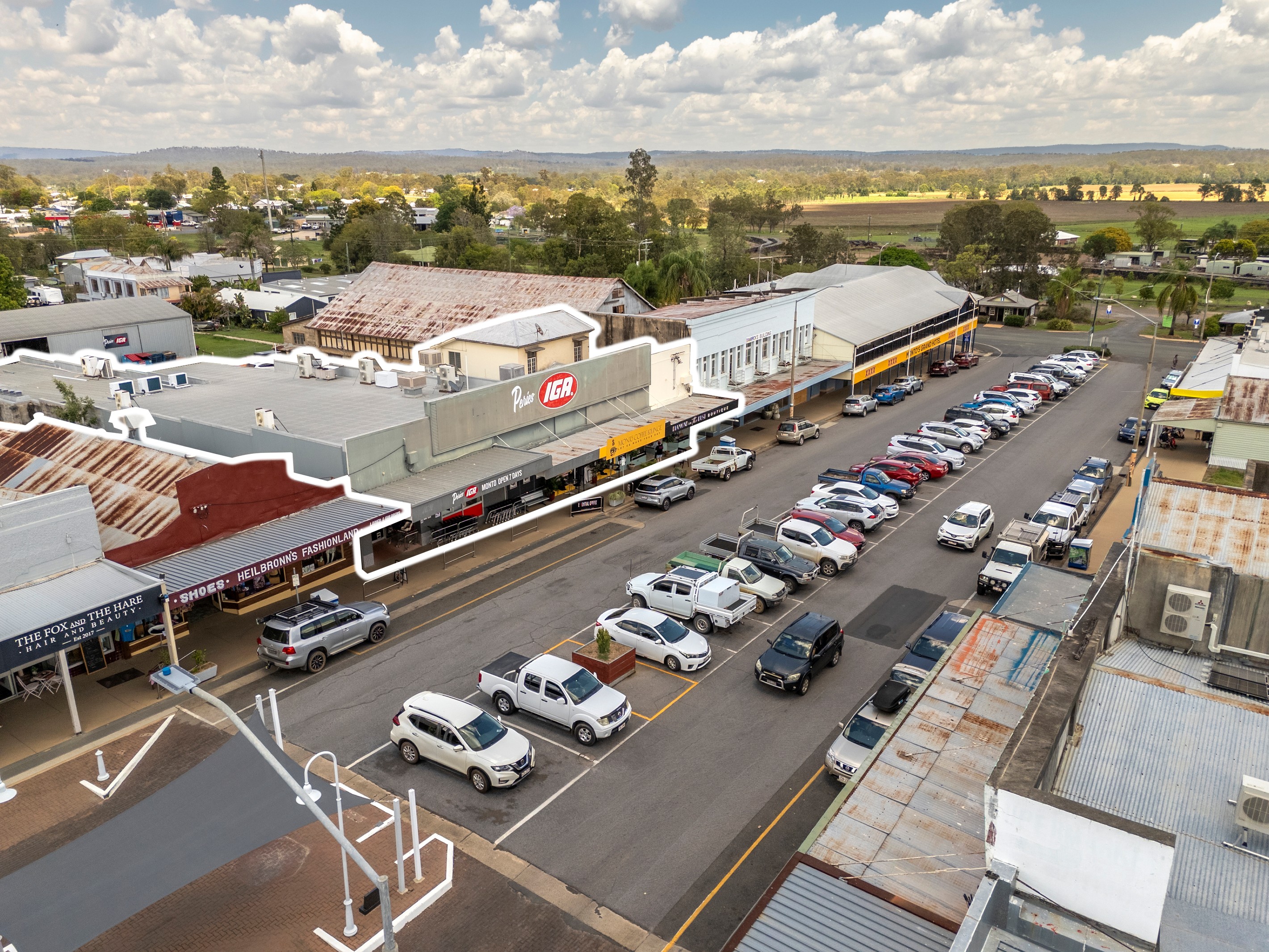 Peries IGA, 22-26 Newton Street, Monto, QLD 4630
