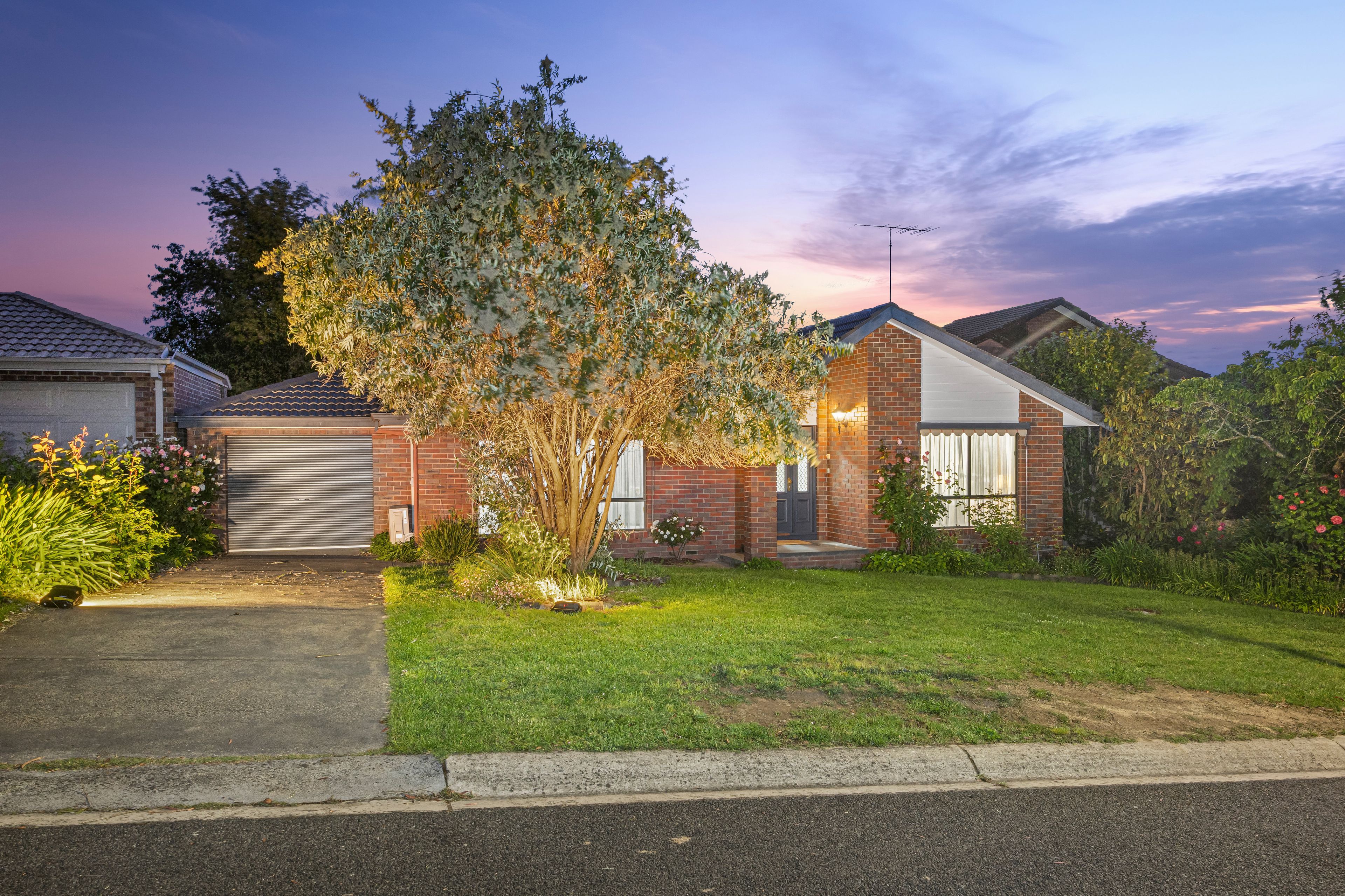 3 Lake View Court , Ballarat North VIC 3350
