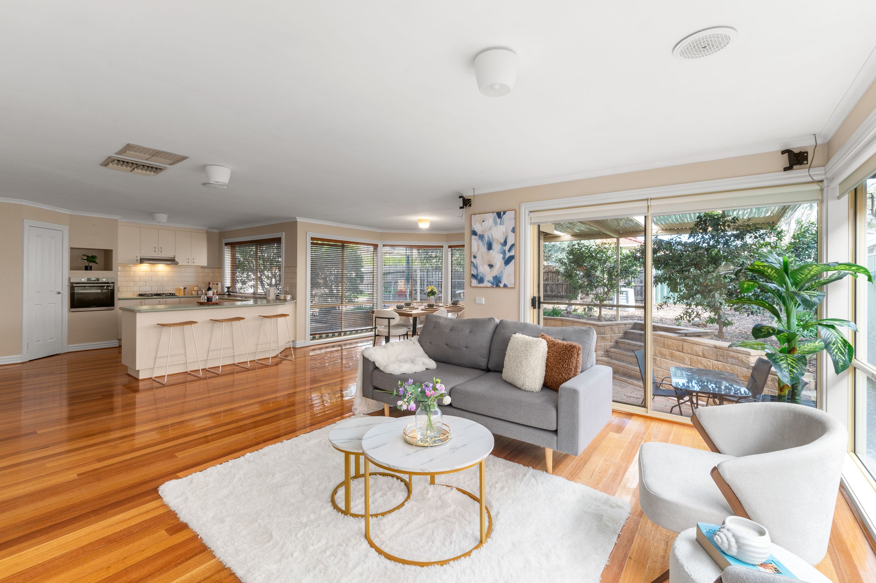19 Teatree Drive, South Morang, VIC 3752