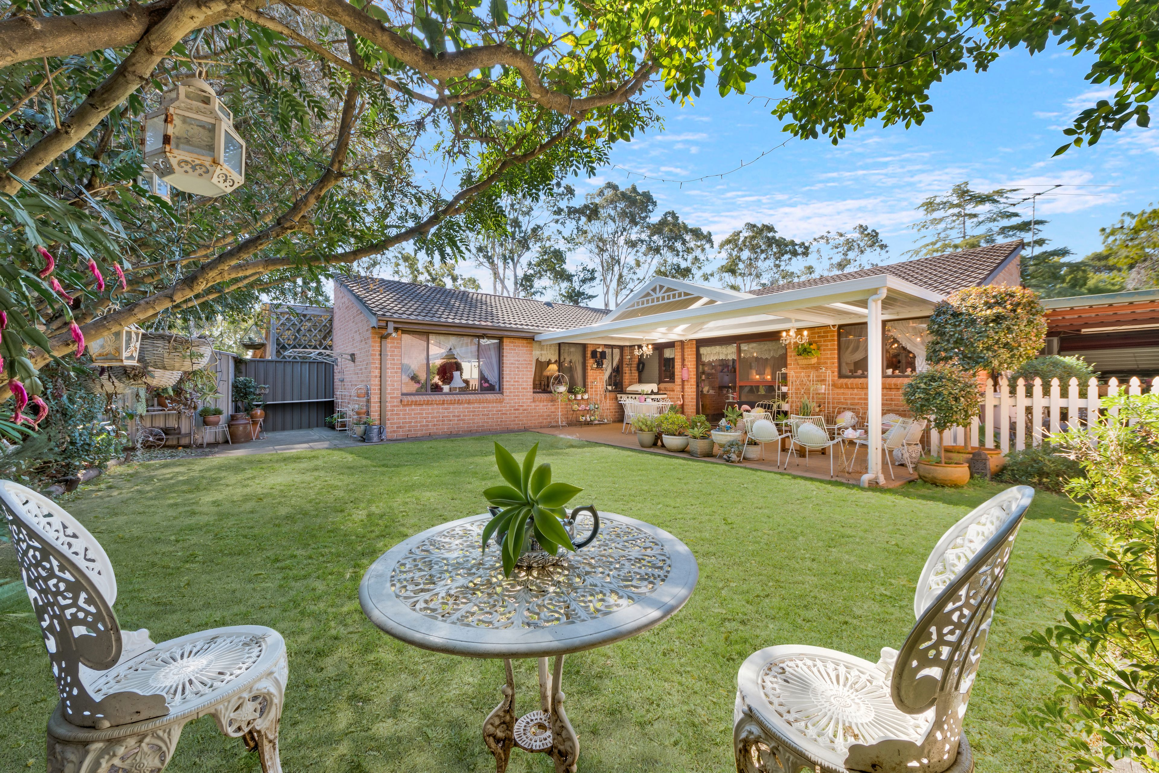 10 Cotula Place, Macquarie Fields NSW 2564