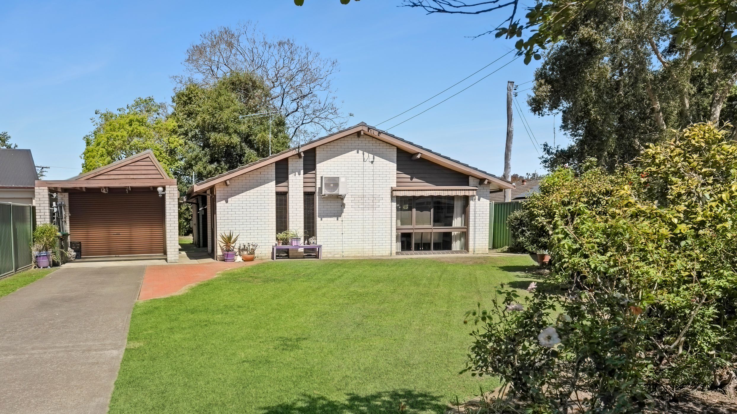 20 Gibson Street — photo 3 of 14