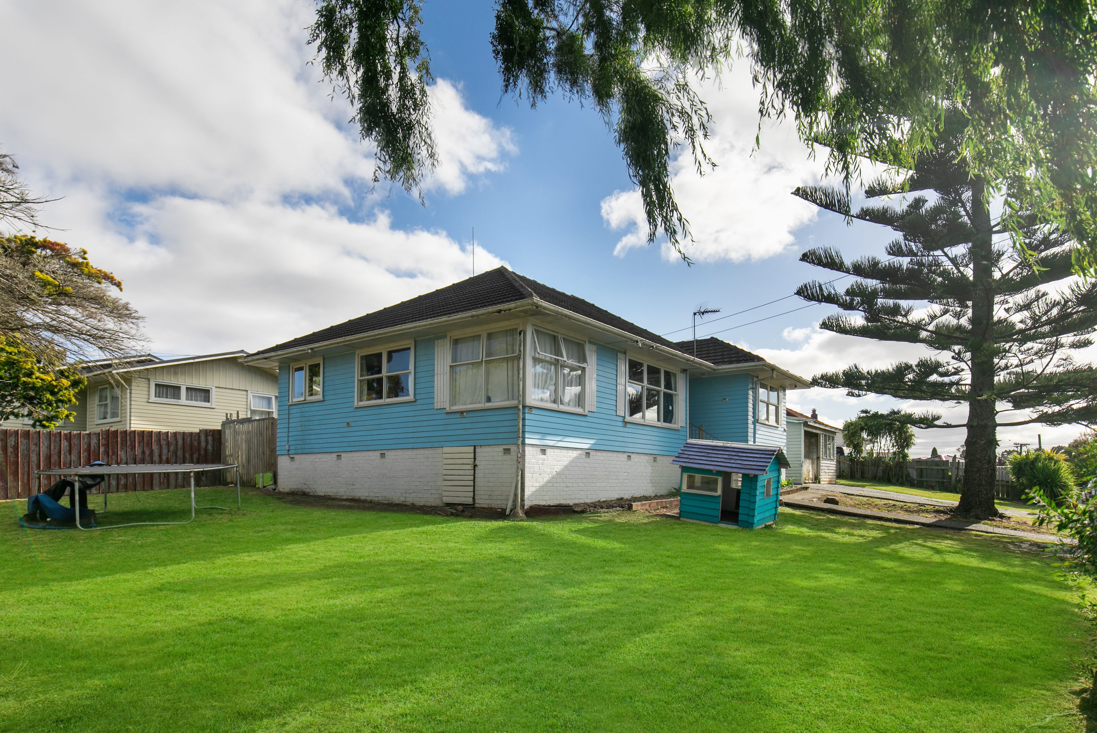 2 Clutha Crescent, Clover Park, Manukau City