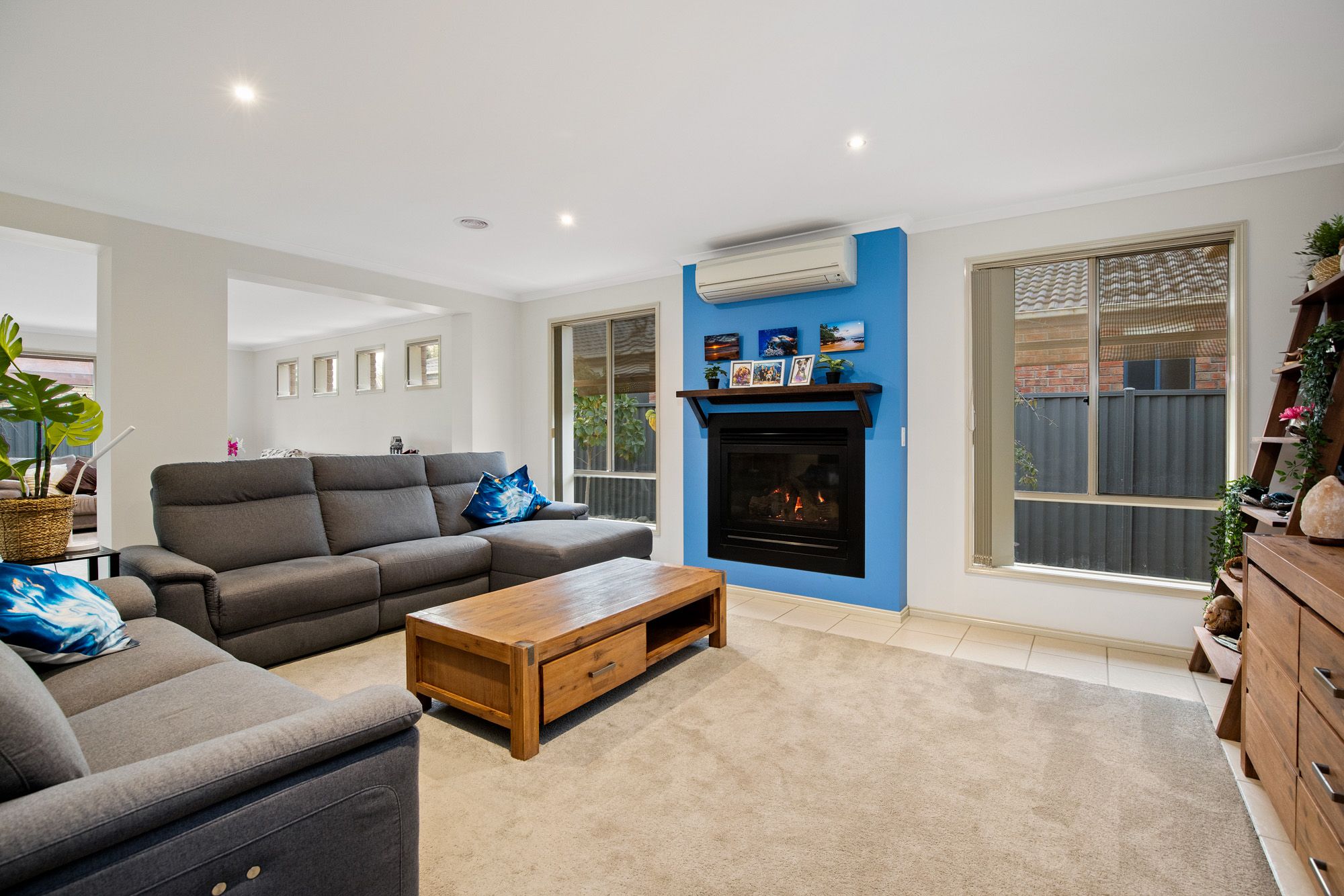 27 Clarence Street, MANOR LAKES, VIC 3024