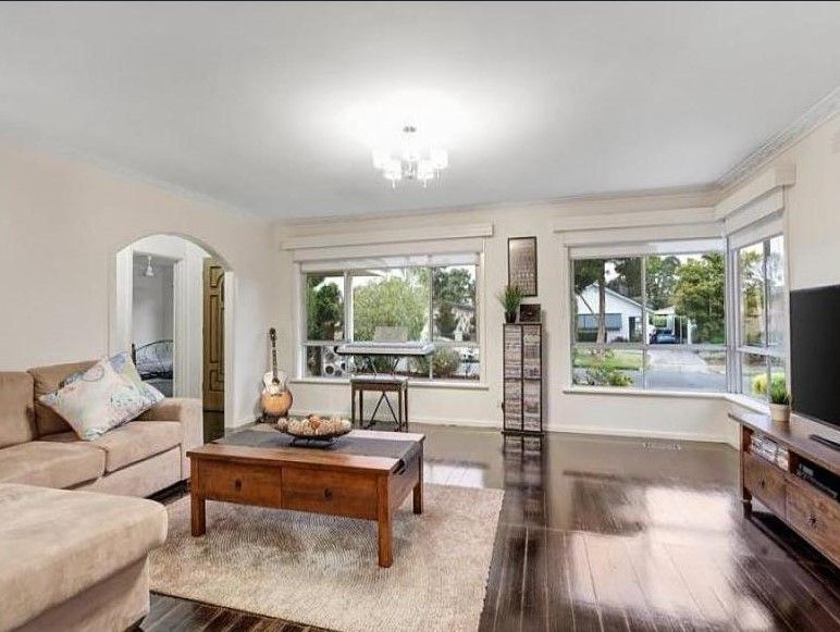 32 Sevenoaks Road, Burwood East, VIC 3151