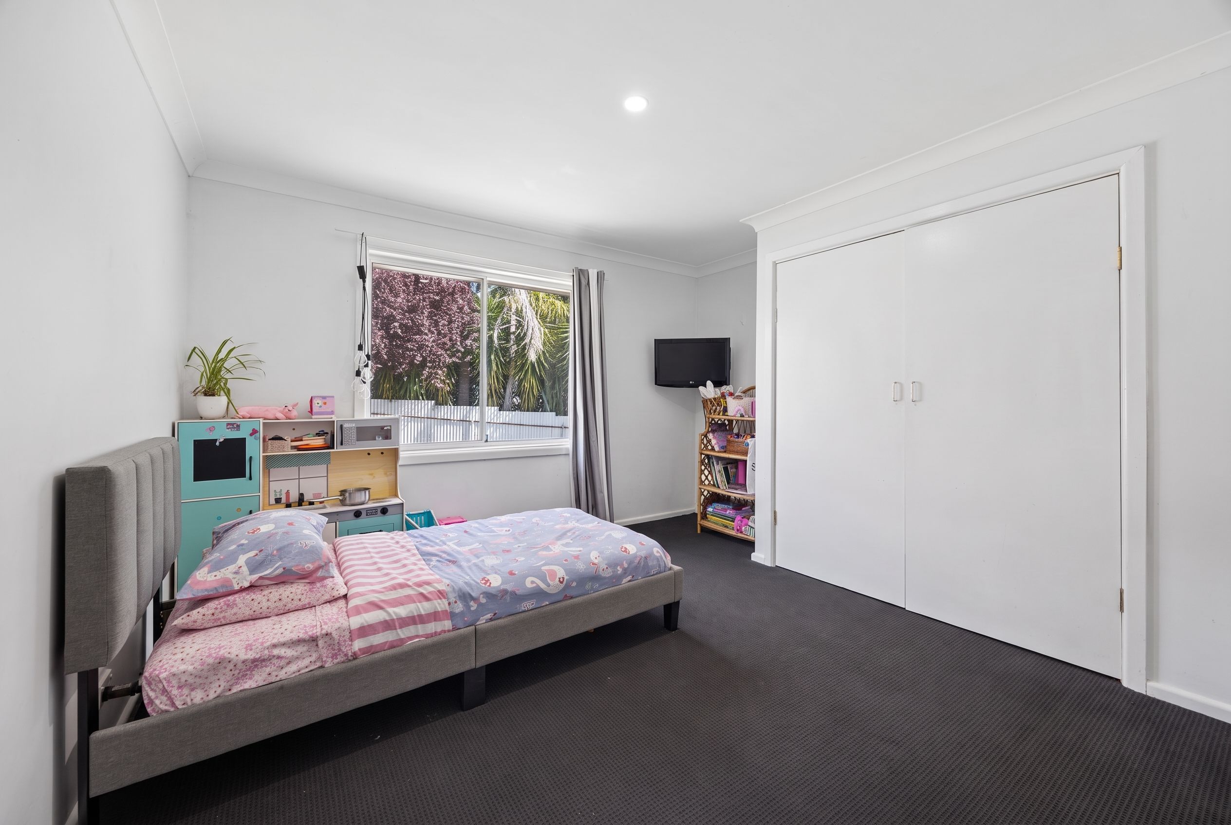102 Willawong Street — photo 13 of 29