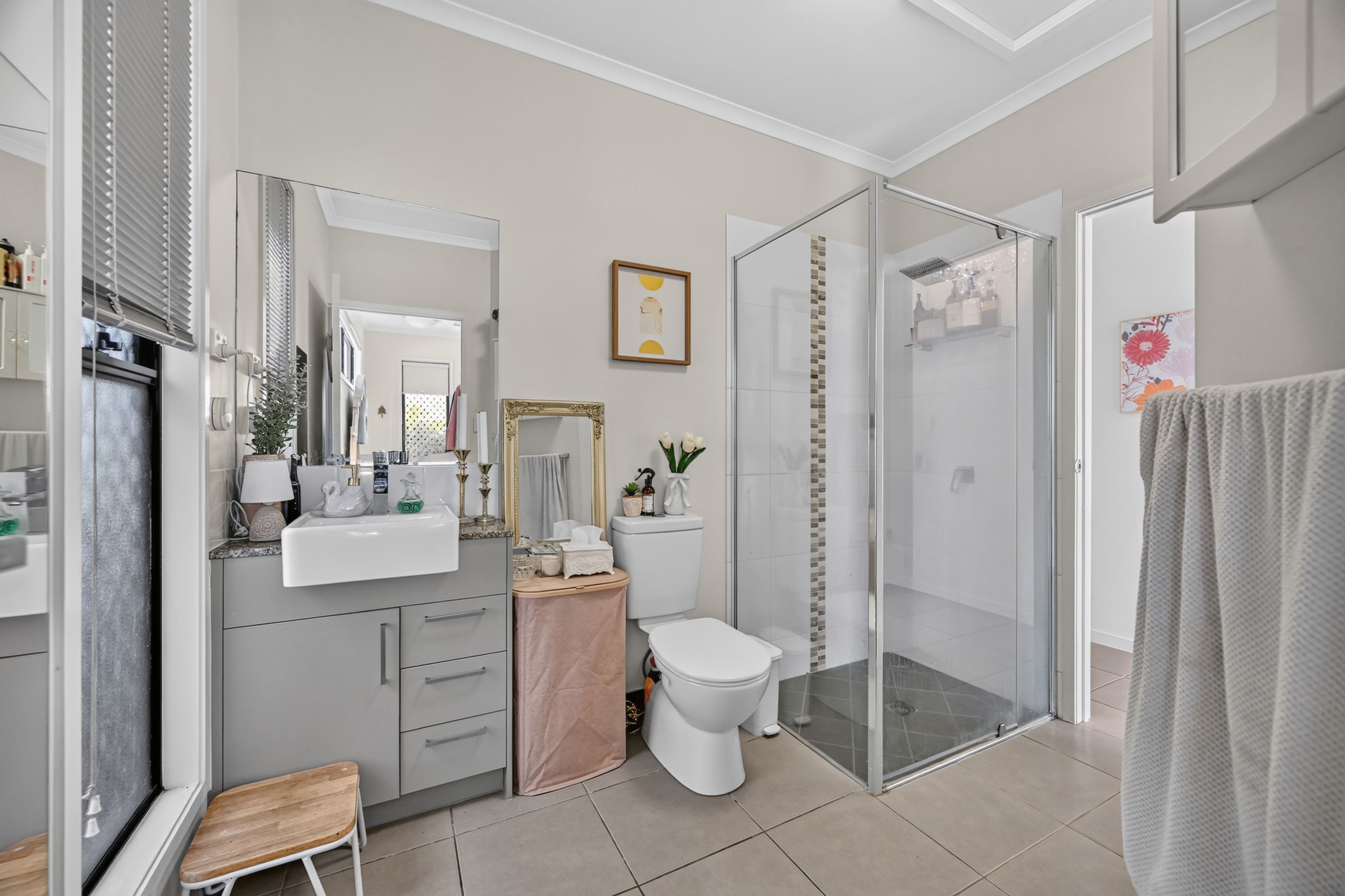 14 Rowley Place — photo 10 of 13