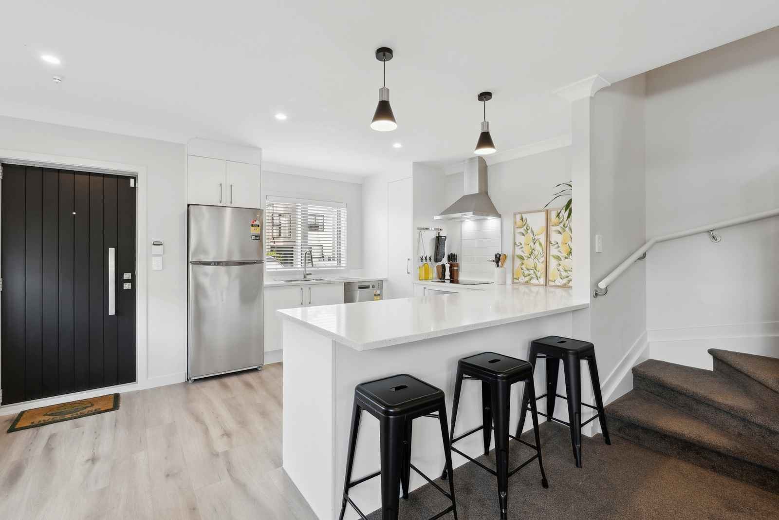 40 Paretaiuru Crescent, Papakura, Papakura