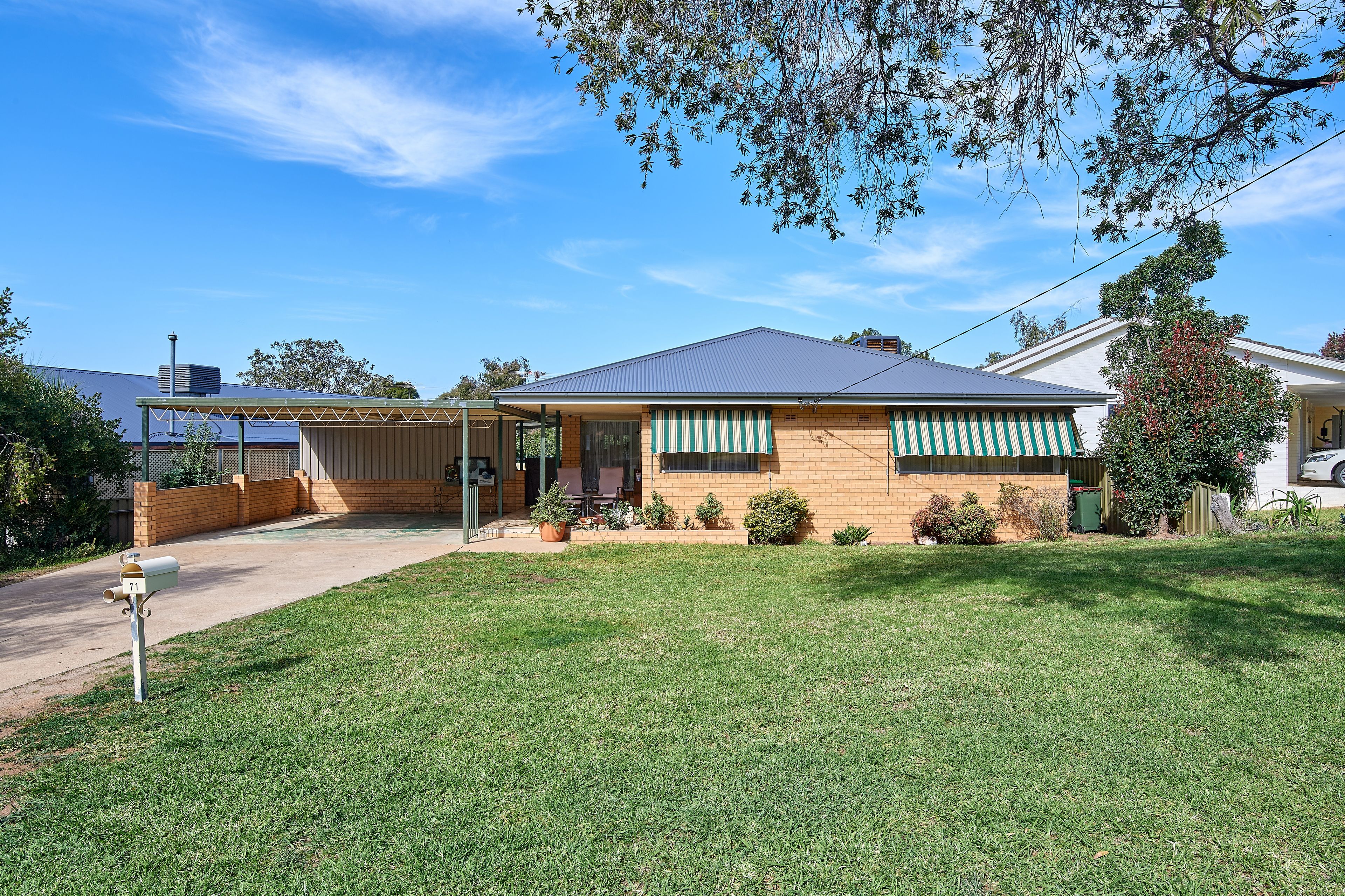 71 Meadow Street, Kooringal NSW 2650